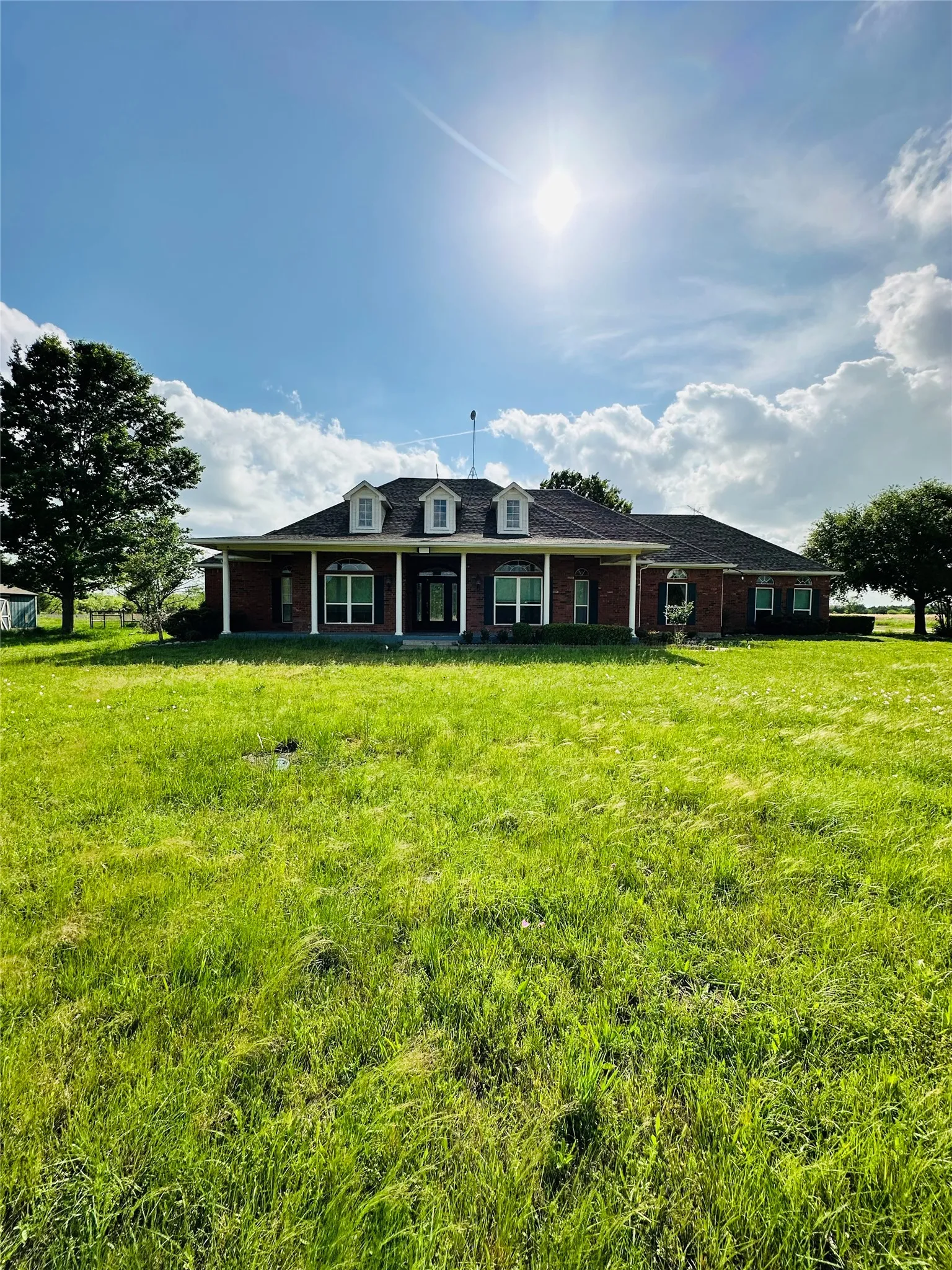 Single Family Residence For Sale in Kaufman County , 16547 State Highway 205, Terrell, Texas 75160, 4 Bedroom, 3 Bathroom, 2 Garage spaces, 3,089 Sqft, built in 2001, mls#21239642, Real Estate Agent in Terrell, Homes For Sale in Kaufman county, Homes For Sale in Terrell, Realtor in Terrell Texas, Real Estate Brokerage Independent Realty Texas, Luminita Cordes Realtor