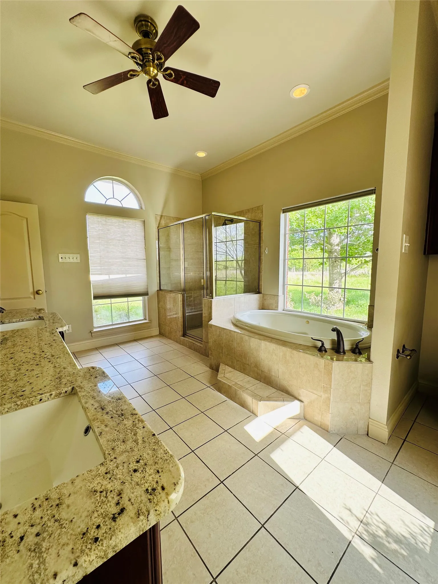Single Family Residence For Sale in Kaufman County , 16547 State Highway 205, Terrell, Texas 75160, 4 Bedroom, 3 Bathroom, 2 Garage spaces, 3,089 Sqft, built in 2001, mls#21239642, Real Estate Agent in Terrell, Homes For Sale in Kaufman county, Homes For Sale in Terrell, Realtor in Terrell Texas, Real Estate Brokerage Independent Realty Texas, Luminita Cordes Realtor