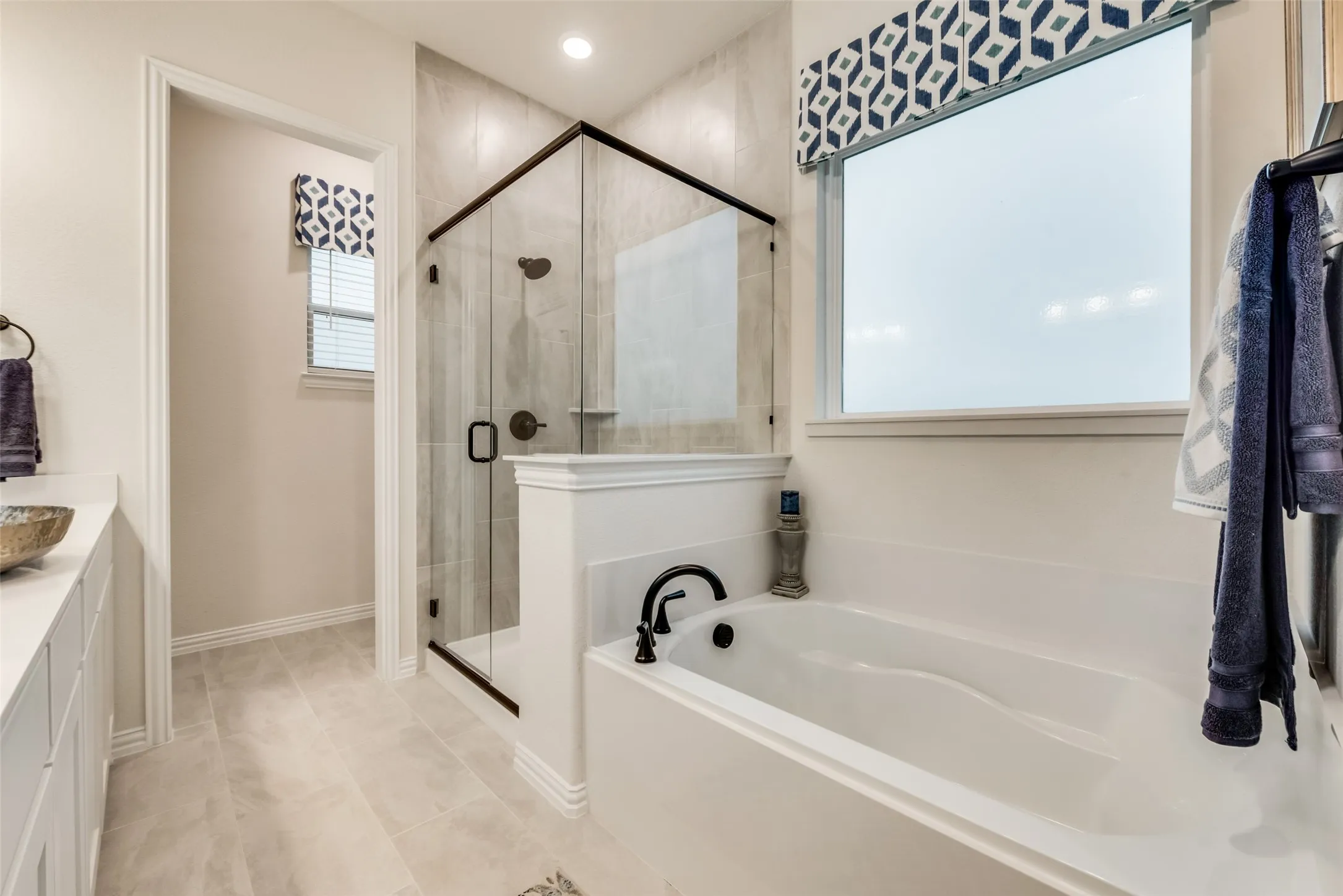 Single Family Residence For Sale in Cooke County , 61 Roosevelt Lane, Valley View, Texas 76272, 4 Bedroom, 3 Bathroom, 3 Garage spaces, 2,499 Sqft, built in 2023, New Construction - Incomplete, mls#21240229, Real Estate Agent in Valley View, Homes For Sale in Cooke county, Homes For Sale in Valley View, Realtor in Valley View Texas, Real Estate Brokerage Independent Realty Texas, Luminita Cordes Realtor