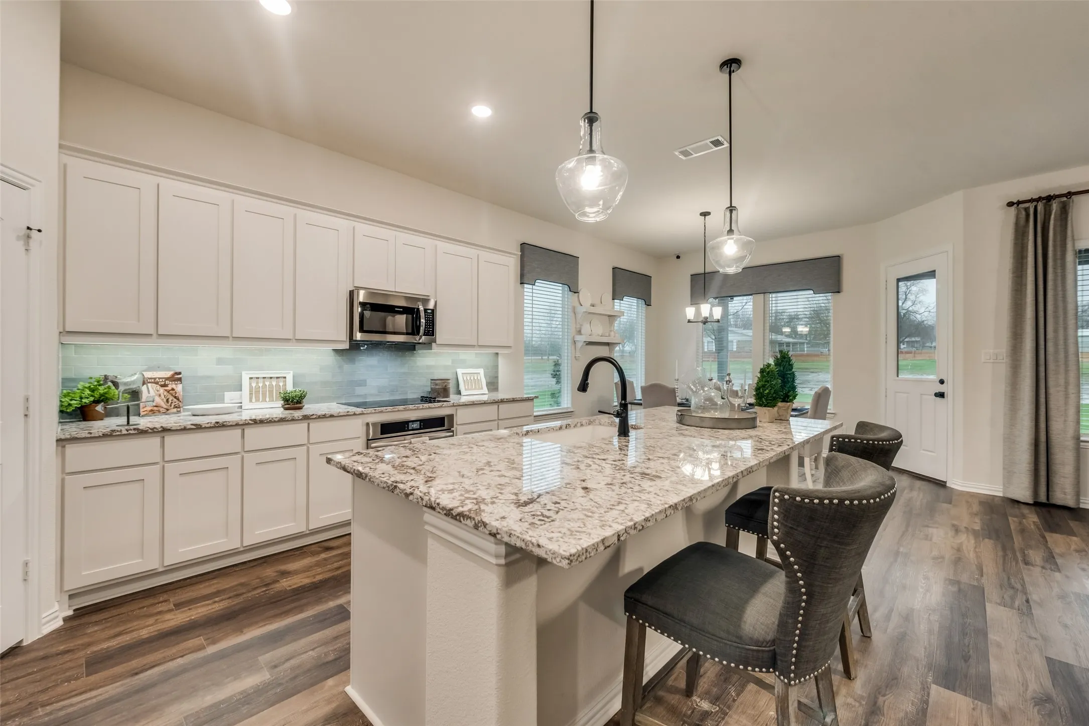 Single Family Residence For Sale in Cooke County , 61 Roosevelt Lane, Valley View, Texas 76272, 4 Bedroom, 3 Bathroom, 3 Garage spaces, 2,499 Sqft, built in 2023, New Construction - Incomplete, mls#21240229, Real Estate Agent in Valley View, Homes For Sale in Cooke county, Homes For Sale in Valley View, Realtor in Valley View Texas, Real Estate Brokerage Independent Realty Texas, Luminita Cordes Realtor