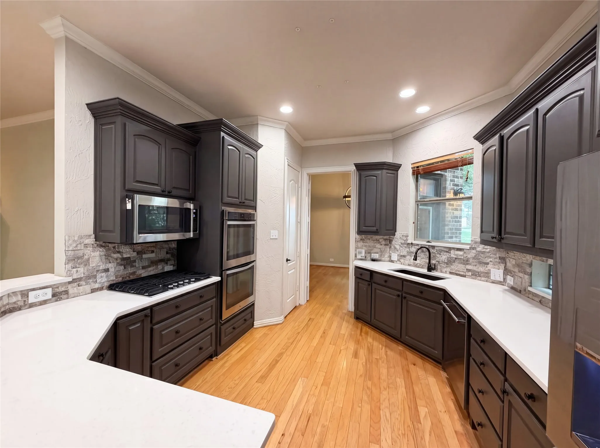 Single Family Residence For Sale in Dallas County , 1309 Winding Brook Drive, Garland, Texas 75044, 4 Bedroom, 4 Bathroom, 2 Garage spaces, 3,570 Sqft, built in 2001, mls#21240316, Real Estate Agent in Garland, Homes For Sale in Dallas county, Homes For Sale in Garland, Realtor in Garland Texas, Real Estate Brokerage Independent Realty Texas, Luminita Cordes Realtor