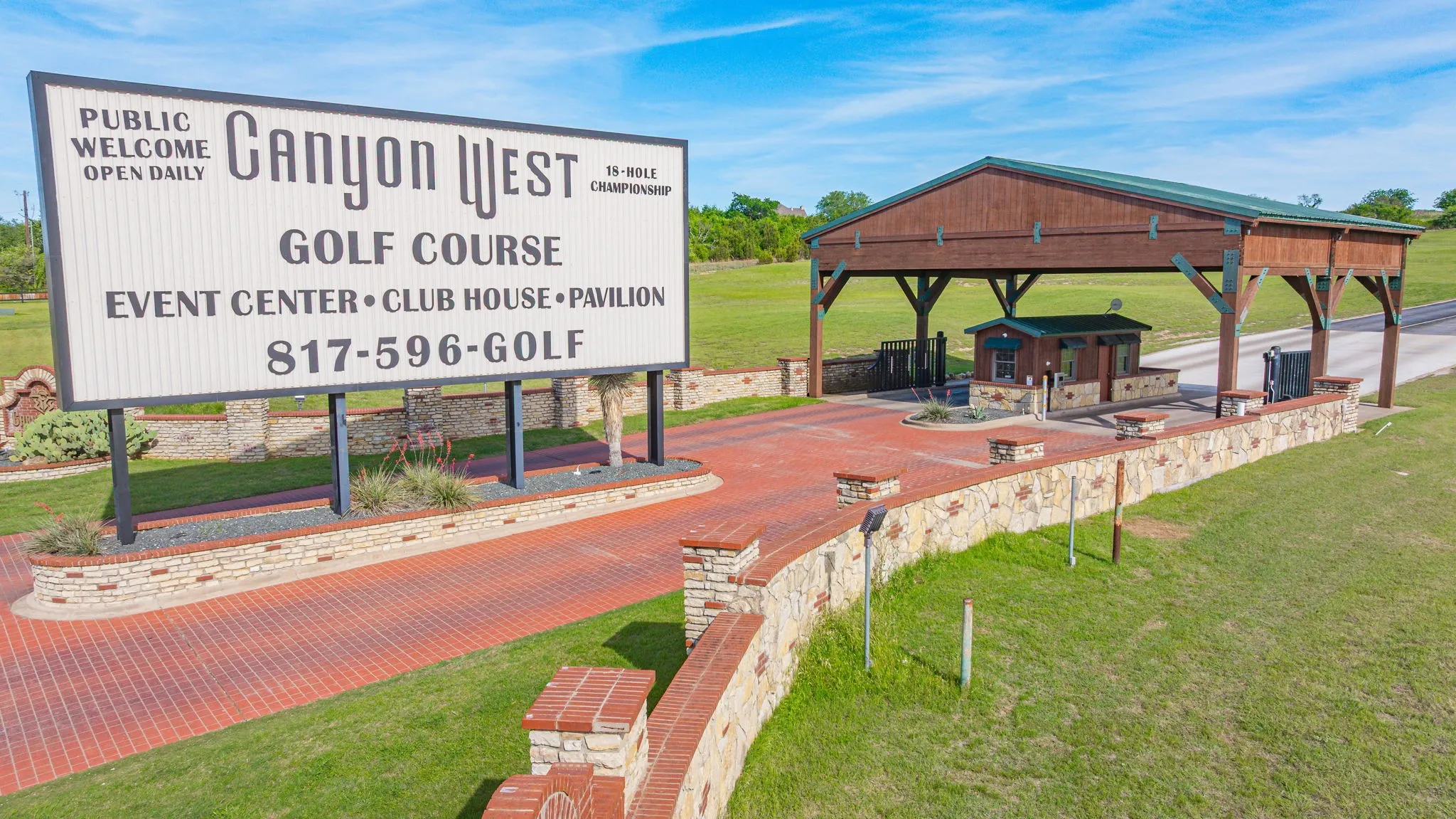 Single Family Residence For Sale in Parker County , 144 Condor View, Weatherford, Texas 76087, 4 Bedrooms, 3 Bathrooms, 3 Garage spaces, 4,530 Sqft, built in 2022, Price $2,200,000, mls#21233975, Real Estate Agent in Weatherford, Homes For Sale in Parker county, Homes For Sale in Weatherford, Realtor in Weatherford Texas, Real Estate Brokerage Independent Realty Texas, Luminita Cordes Realtor