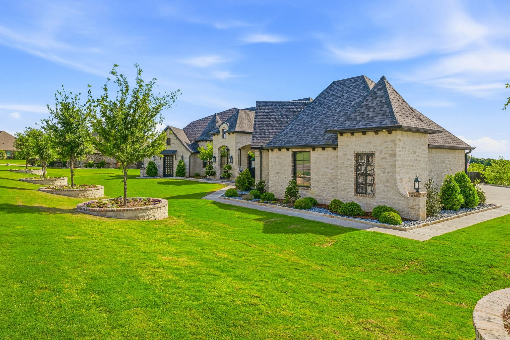 Single Family Residence For Sale in Parker County , 144 Condor View, Weatherford, Texas 76087, 4 Bedrooms, 3 Bathrooms, 3 Garage spaces, 4,530 Sqft, built in 2022, Price $2,200,000, mls#21233975, Real Estate Agent in Weatherford, Homes For Sale in Parker county, Homes For Sale in Weatherford, Realtor in Weatherford Texas, Real Estate Brokerage Independent Realty Texas, Luminita Cordes Realtor