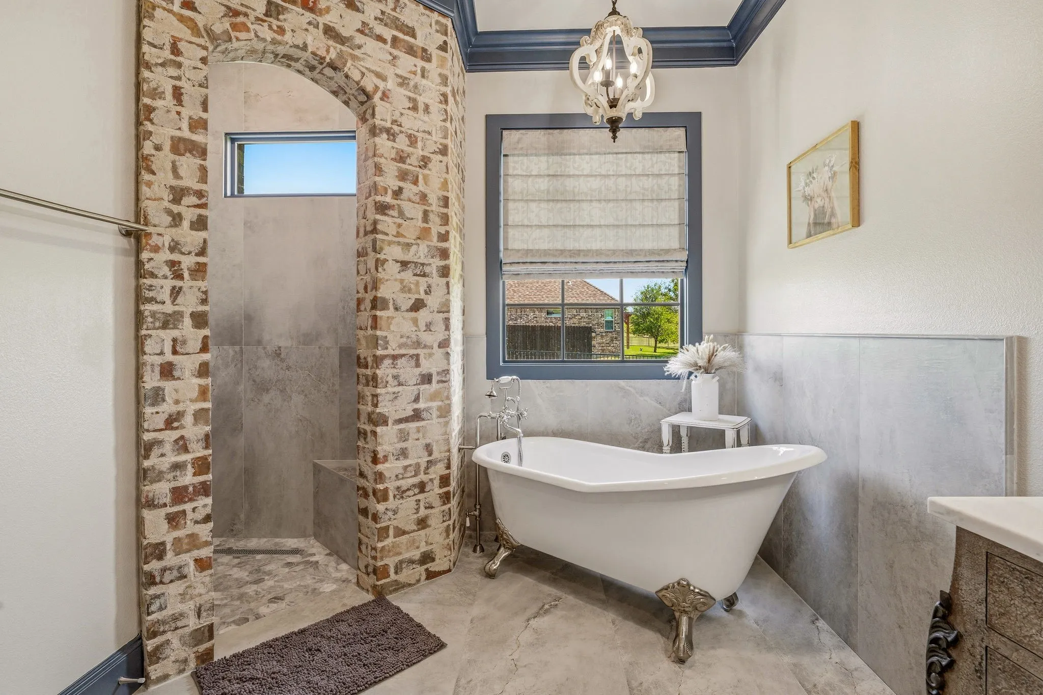 Single Family Residence For Sale in Parker County , 144 Condor View, Weatherford, Texas 76087, 4 Bedrooms, 3 Bathrooms, 3 Garage spaces, 4,530 Sqft, built in 2022, Price $2,200,000, mls#21233975, Real Estate Agent in Weatherford, Homes For Sale in Parker county, Homes For Sale in Weatherford, Realtor in Weatherford Texas, Real Estate Brokerage Independent Realty Texas, Luminita Cordes Realtor