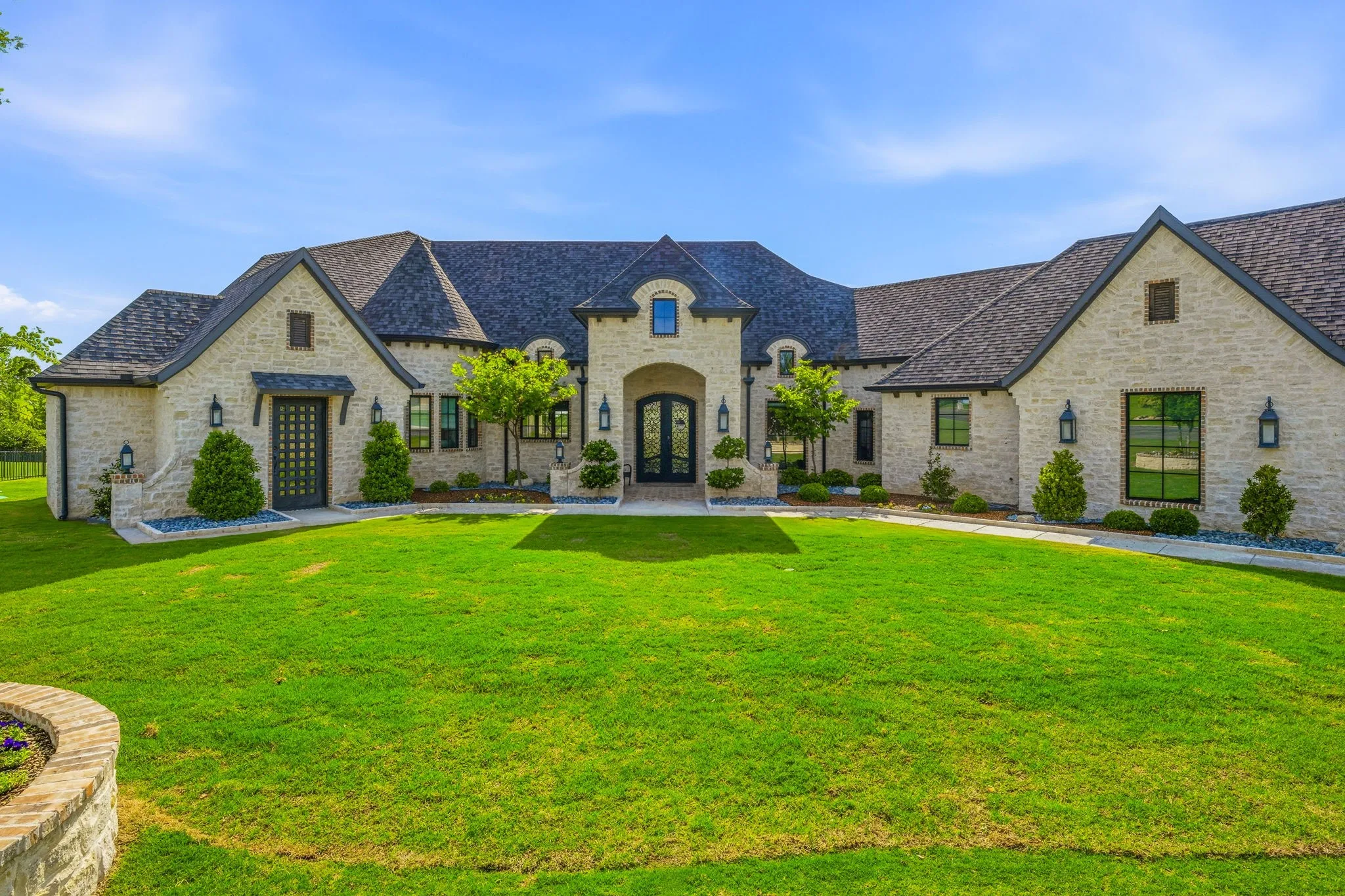 Single Family Residence For Sale in Parker County , 144 Condor View, Weatherford, Texas 76087, 4 Bedrooms, 3 Bathrooms, 3 Garage spaces, 4,530 Sqft, built in 2022, Price $2,200,000, mls#21233975, Real Estate Agent in Weatherford, Homes For Sale in Parker county, Homes For Sale in Weatherford, Realtor in Weatherford Texas, Real Estate Brokerage Independent Realty Texas, Luminita Cordes Realtor