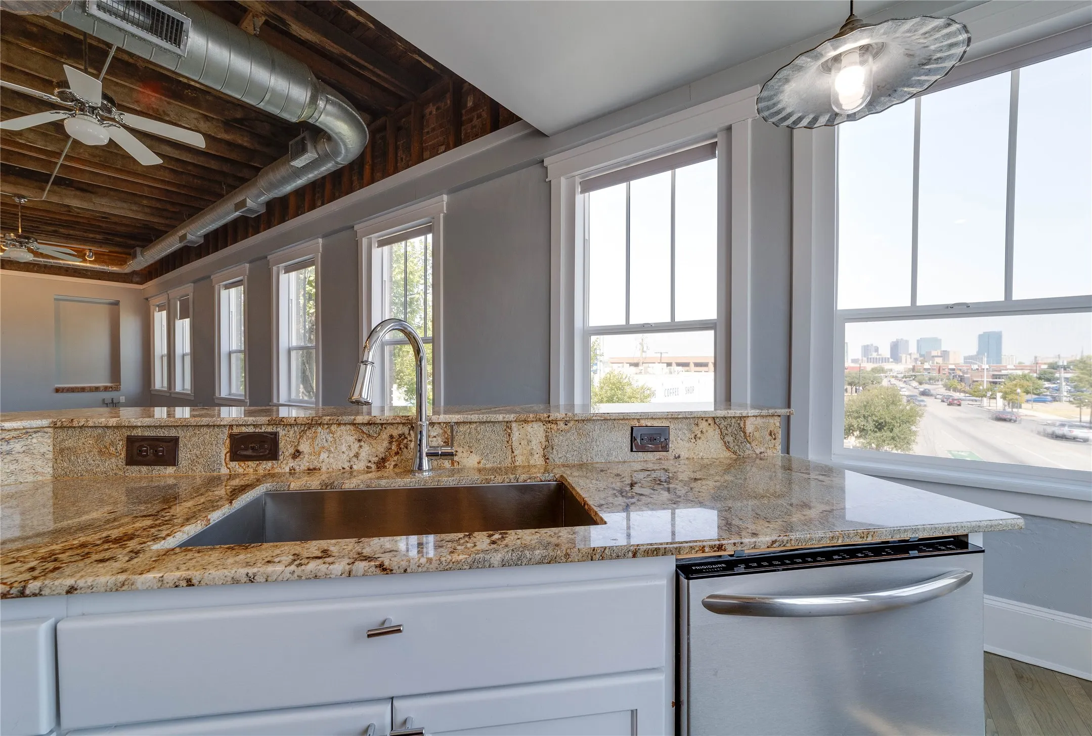 Sink and Diswasher