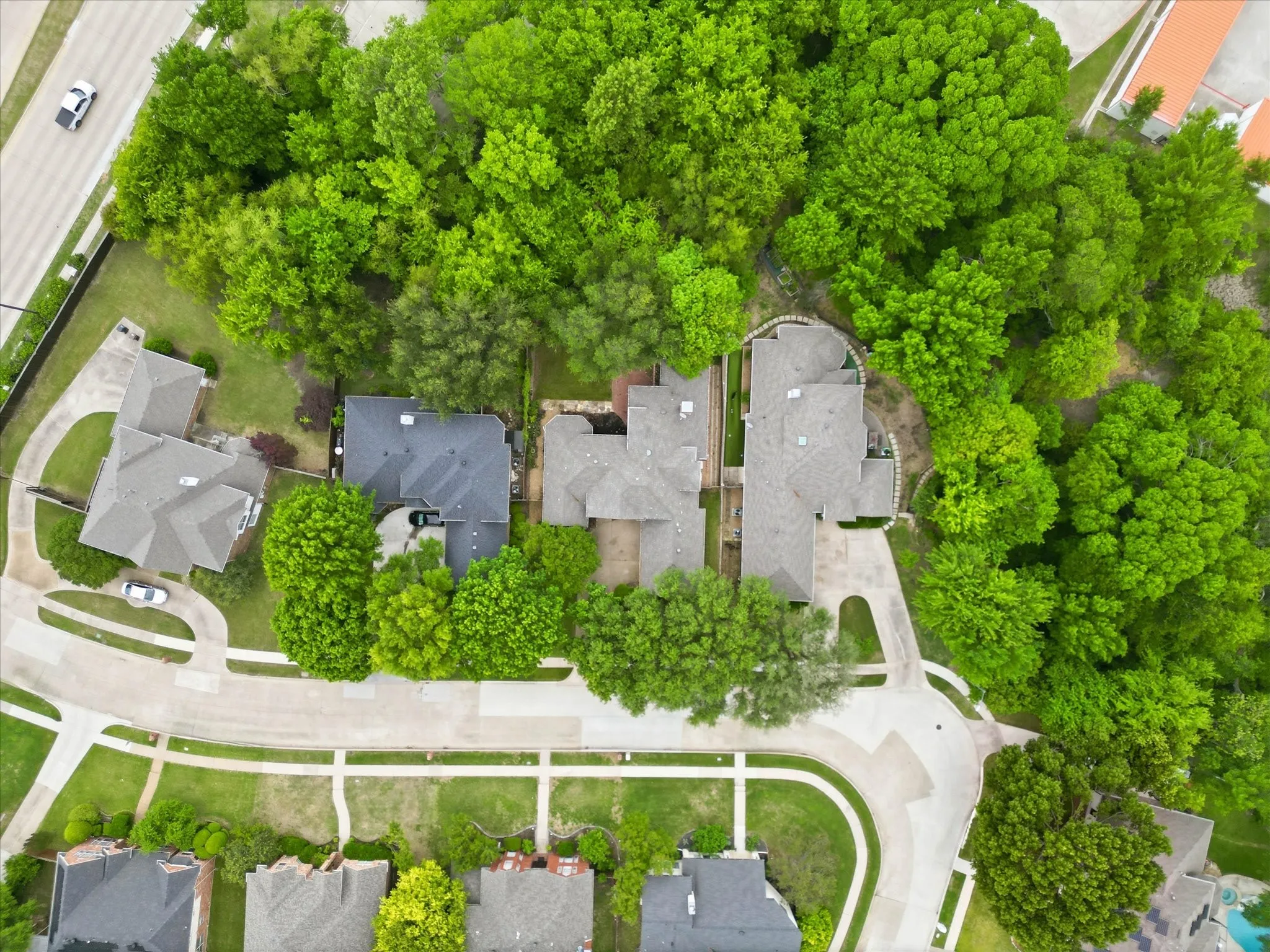 Single Family Residence For Sale in Collin County , 2105 Leeds Drive, Plano, Texas 75025, 5 Bedroom, 4 Bathroom, 3 Garage spaces, 3,273 Sqft, built in 1993, Preowned, mls#21239527, Real Estate Agent in Plano, Homes For Sale in Collin county, Homes For Sale in Plano, Realtor in Plano Texas, Real Estate Brokerage Independent Realty Texas, Luminita Cordes Realtor