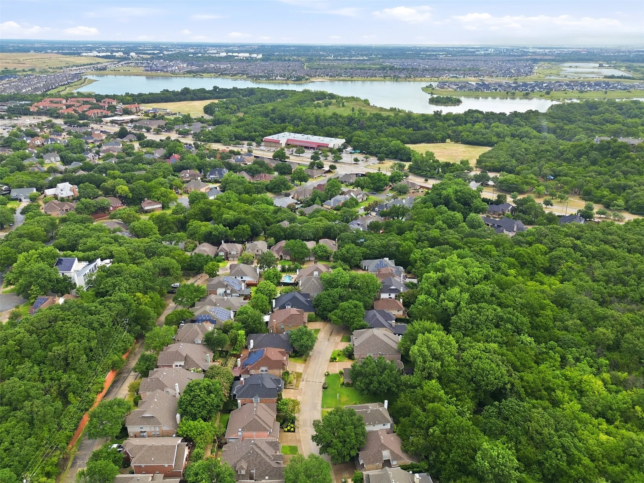 Single Family Residence For Sale in Tarrant County , 2638 Hidden Ridge Drive, Arlington, Texas 76006, 4 Bedroom, 2 Bathroom, 2 Garage spaces, 1,921 Sqft, built in 1992, Price $340,000, mls#21240489, Real Estate Agent in Arlington, Homes For Sale in Tarrant county, Homes For Sale in Arlington, Realtor in Arlington Texas, Real Estate Brokerage Independent Realty Texas, Luminita Cordes Realtor