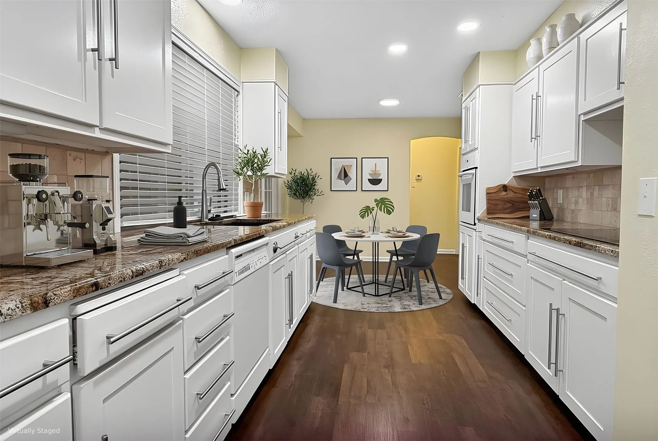 Single Family Residence For Sale in Mc Lennan County , 4616 Westchester Drive, Waco, Texas 76710, 2 Bedroom, 2 Bathroom, 2 Garage spaces, 1,894 Sqft, built in 1971, Preowned, mls#21238278, Real Estate Agent in Waco, Homes For Sale in Mc Lennan county, Homes For Sale in Waco, Realtor in Waco Texas, Real Estate Brokerage Independent Realty Texas, Luminita Cordes Realtor