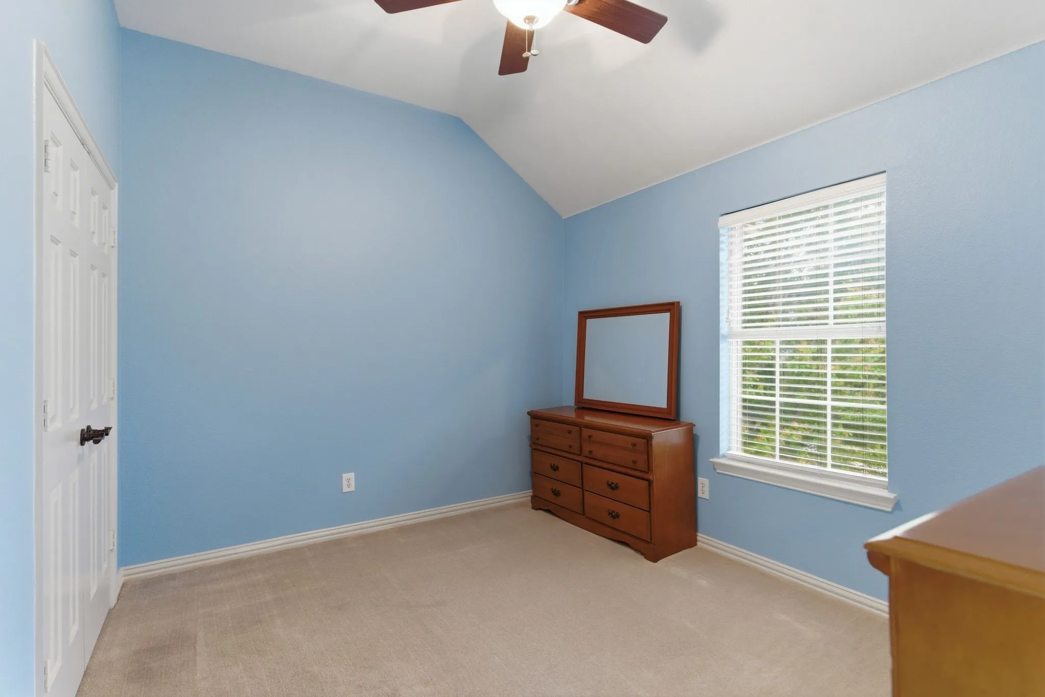 Single Family Residence For Sale in Denton County , 17816 Cypress Falls Drive, Dallas, Texas 75287, 4 Bedroom, 4 Bathroom, 3 Garage spaces, 3,734 Sqft, built in 1997, Preowned, mls#21239373, Real Estate Agent in Dallas, Homes For Sale in Denton county, Homes For Sale in Dallas, Realtor in Dallas Texas, Real Estate Brokerage Independent Realty Texas, Luminita Cordes Realtor