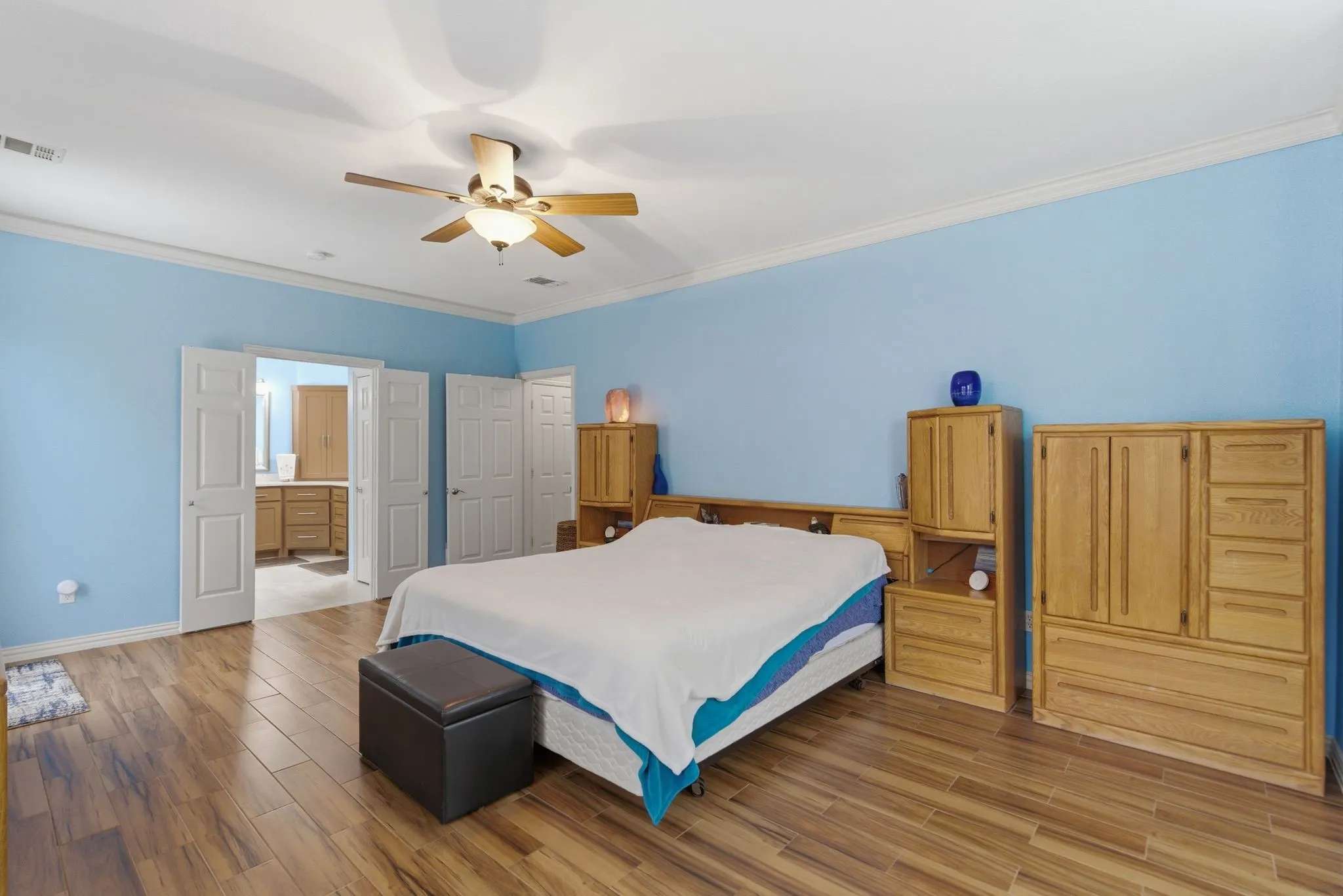 Single Family Residence For Sale in Denton County , 17816 Cypress Falls Drive, Dallas, Texas 75287, 4 Bedroom, 4 Bathroom, 3 Garage spaces, 3,734 Sqft, built in 1997, Preowned, mls#21239373, Real Estate Agent in Dallas, Homes For Sale in Denton county, Homes For Sale in Dallas, Realtor in Dallas Texas, Real Estate Brokerage Independent Realty Texas, Luminita Cordes Realtor