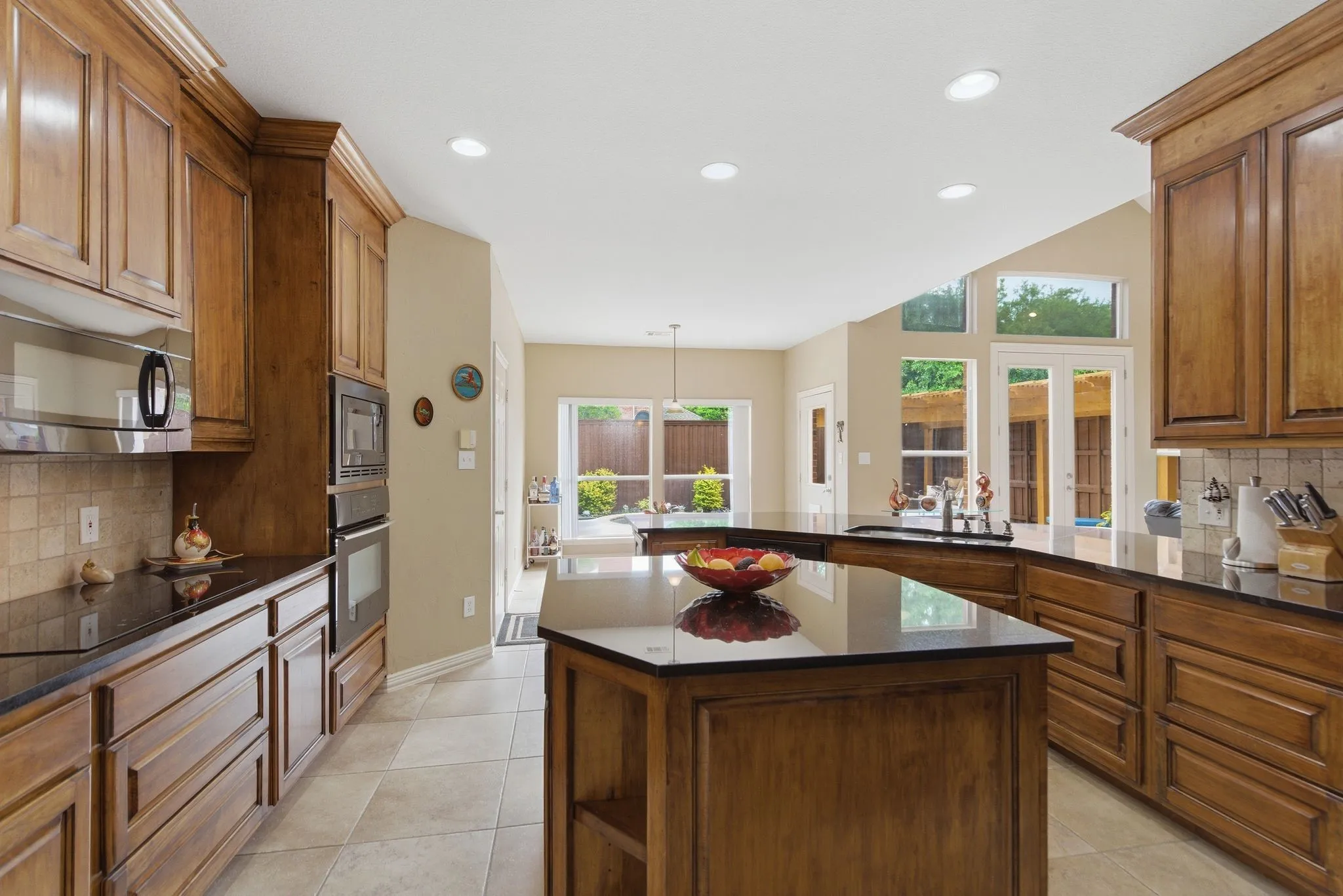 Single Family Residence For Sale in Denton County , 17816 Cypress Falls Drive, Dallas, Texas 75287, 4 Bedroom, 4 Bathroom, 3 Garage spaces, 3,734 Sqft, built in 1997, Preowned, mls#21239373, Real Estate Agent in Dallas, Homes For Sale in Denton county, Homes For Sale in Dallas, Realtor in Dallas Texas, Real Estate Brokerage Independent Realty Texas, Luminita Cordes Realtor