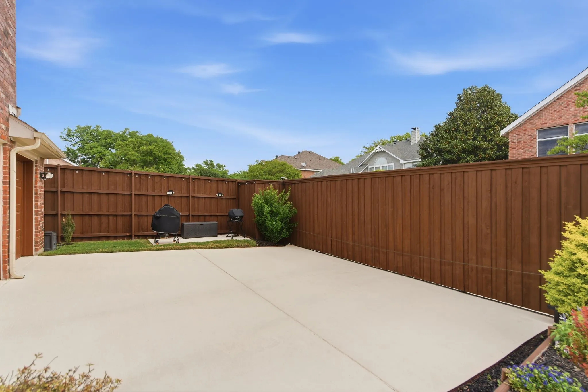Single Family Residence For Sale in Denton County , 17816 Cypress Falls Drive, Dallas, Texas 75287, 4 Bedroom, 4 Bathroom, 3 Garage spaces, 3,734 Sqft, built in 1997, Preowned, mls#21239373, Real Estate Agent in Dallas, Homes For Sale in Denton county, Homes For Sale in Dallas, Realtor in Dallas Texas, Real Estate Brokerage Independent Realty Texas, Luminita Cordes Realtor