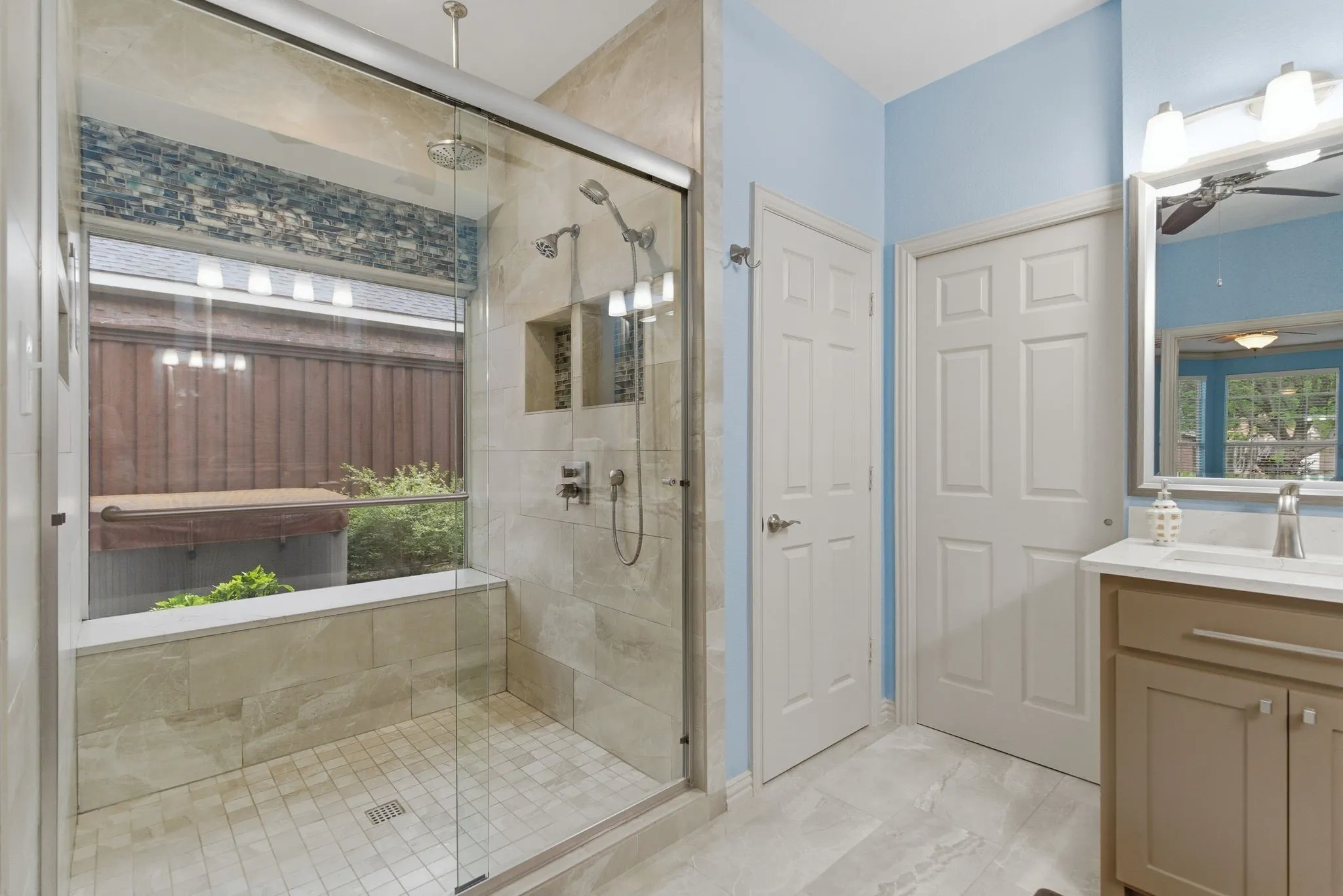 Single Family Residence For Sale in Denton County , 17816 Cypress Falls Drive, Dallas, Texas 75287, 4 Bedroom, 4 Bathroom, 3 Garage spaces, 3,734 Sqft, built in 1997, Preowned, mls#21239373, Real Estate Agent in Dallas, Homes For Sale in Denton county, Homes For Sale in Dallas, Realtor in Dallas Texas, Real Estate Brokerage Independent Realty Texas, Luminita Cordes Realtor