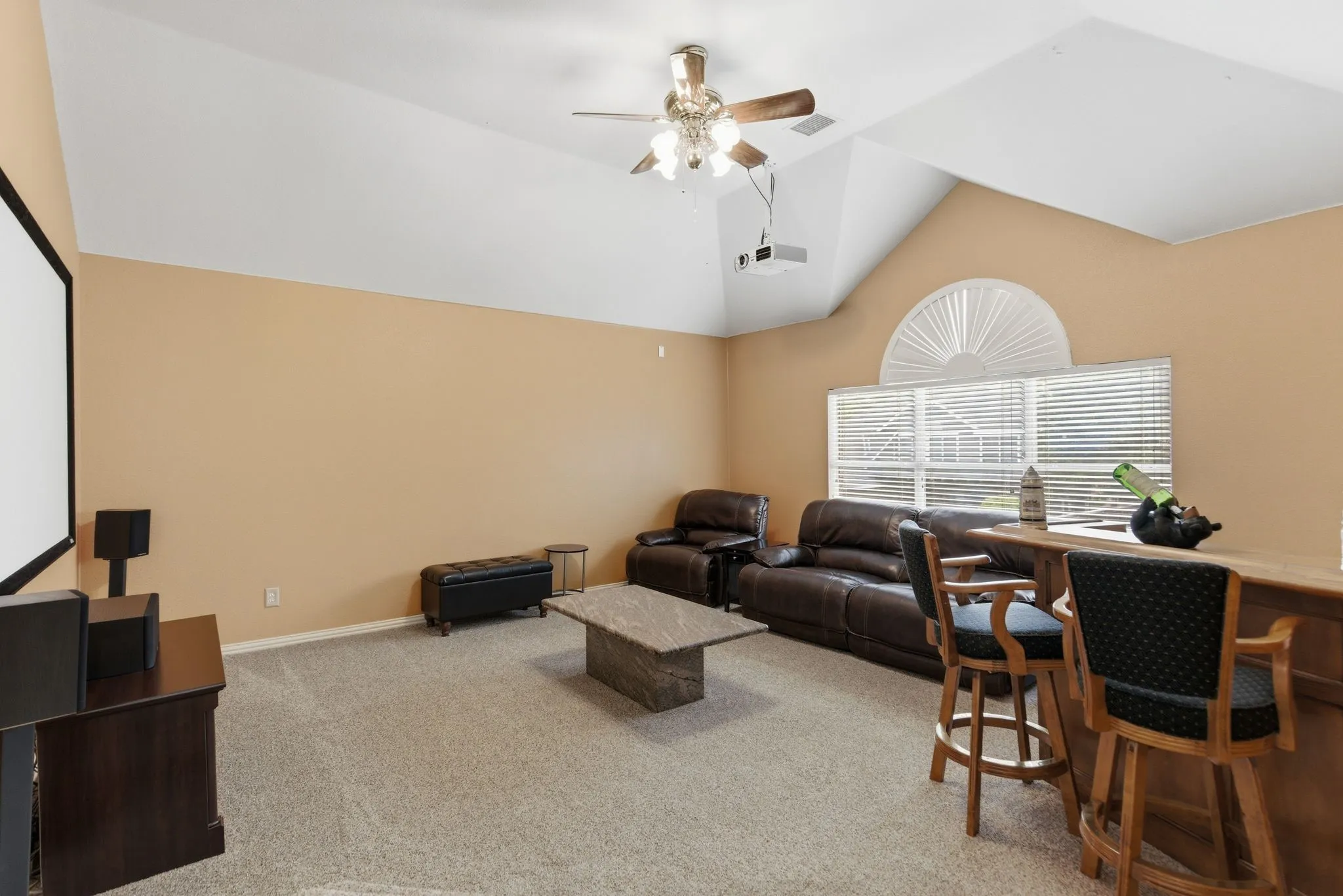 Single Family Residence For Sale in Denton County , 17816 Cypress Falls Drive, Dallas, Texas 75287, 4 Bedroom, 4 Bathroom, 3 Garage spaces, 3,734 Sqft, built in 1997, Preowned, mls#21239373, Real Estate Agent in Dallas, Homes For Sale in Denton county, Homes For Sale in Dallas, Realtor in Dallas Texas, Real Estate Brokerage Independent Realty Texas, Luminita Cordes Realtor
