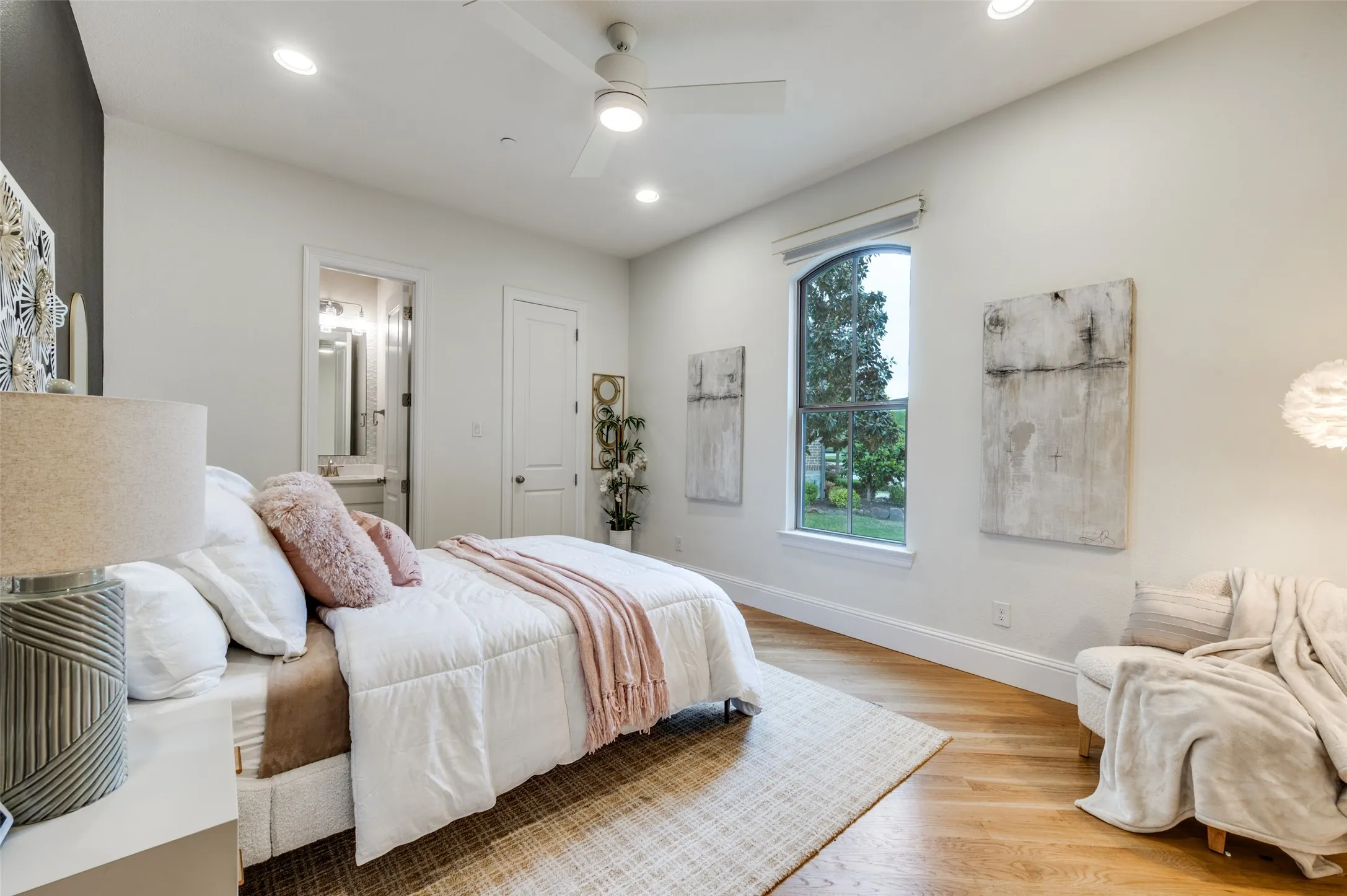 Second Bedroom Down
