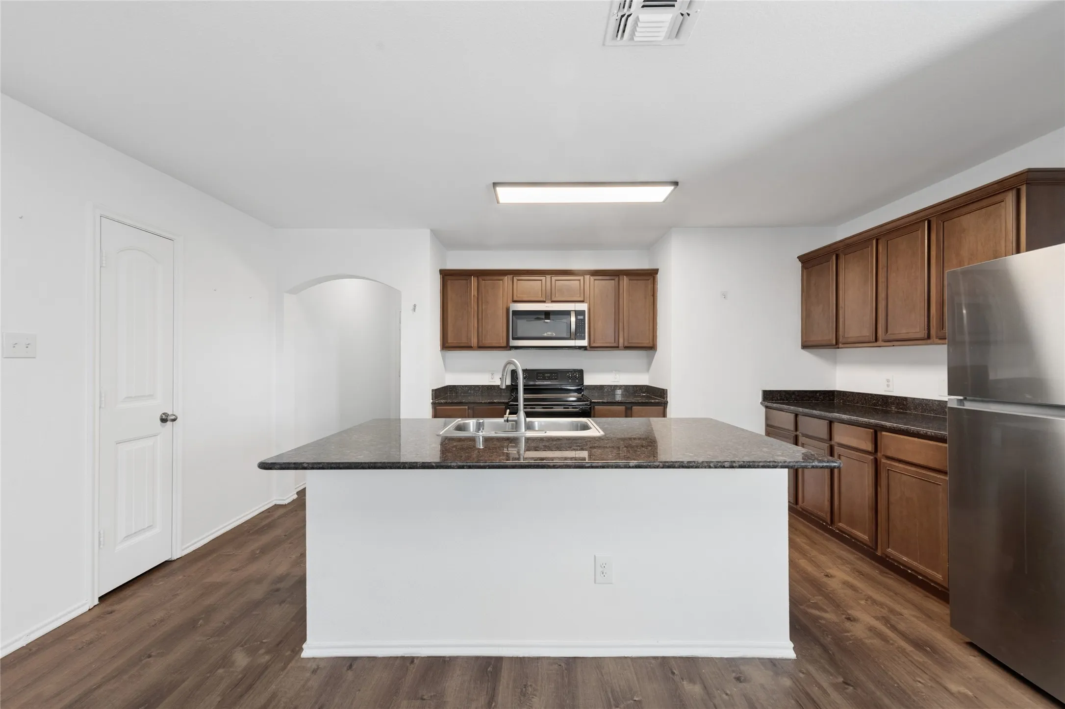 Single Family Residence For Sale in Collin County , 402 Andalusian Trail, Celina, Texas 75009, 4 Bedroom, 2 Bathroom, 2 Garage spaces, 1,833 Sqft, built in 2014, mls#21239896, Real Estate Agent in Celina, Homes For Sale in Collin county, Homes For Sale in Celina, Realtor in Celina Texas, Real Estate Brokerage Independent Realty Texas, Luminita Cordes Realtor