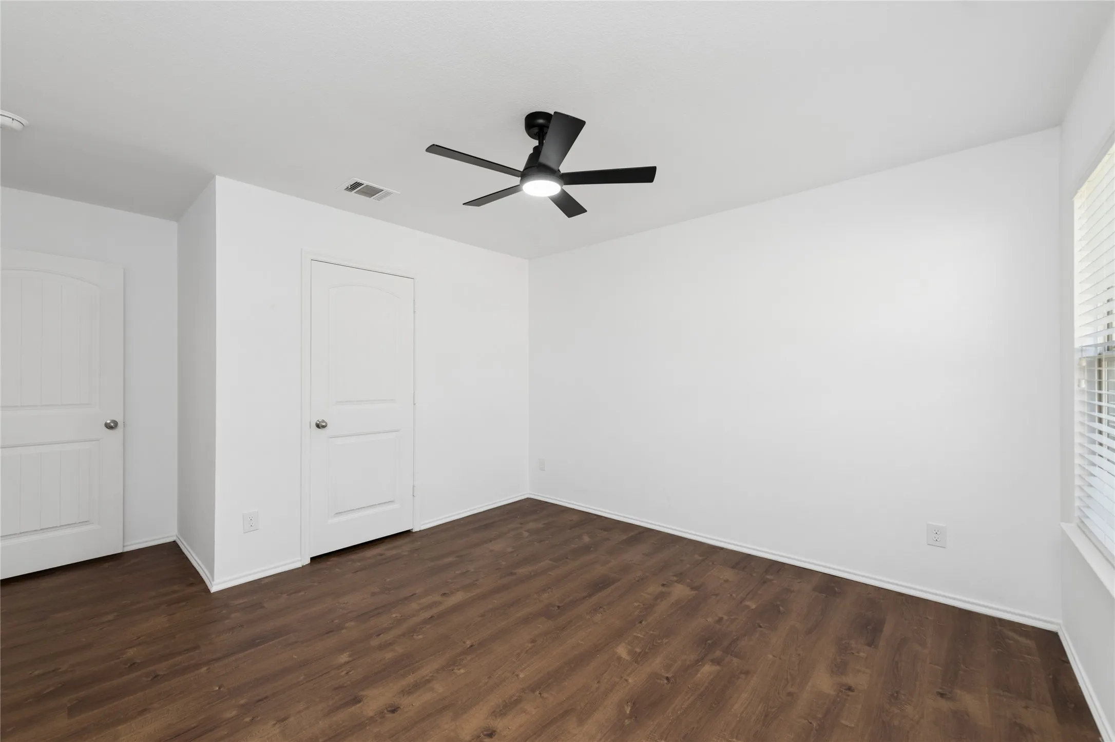 Single Family Residence For Sale in Collin County , 402 Andalusian Trail, Celina, Texas 75009, 4 Bedroom, 2 Bathroom, 2 Garage spaces, 1,833 Sqft, built in 2014, mls#21239896, Real Estate Agent in Celina, Homes For Sale in Collin county, Homes For Sale in Celina, Realtor in Celina Texas, Real Estate Brokerage Independent Realty Texas, Luminita Cordes Realtor