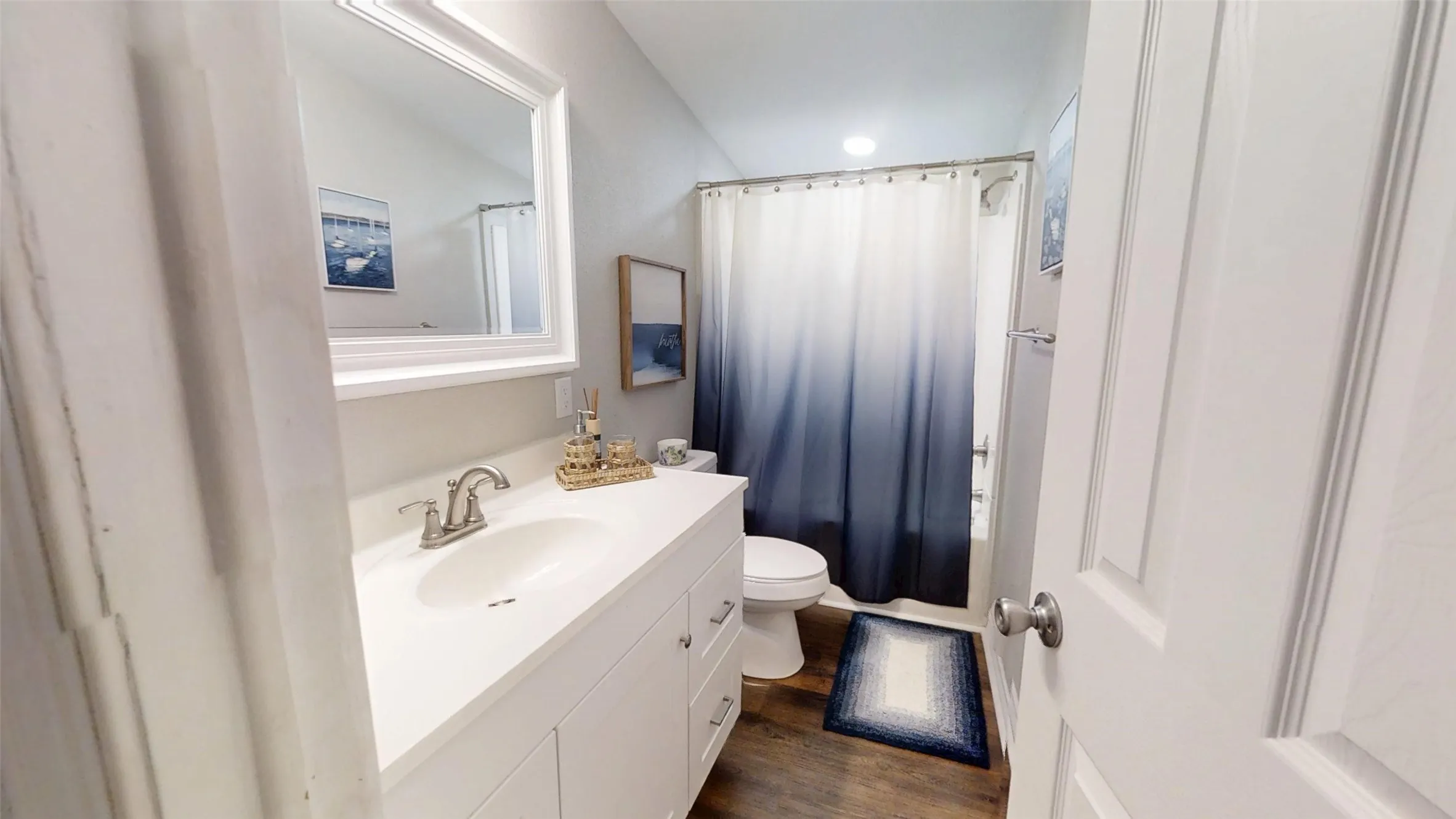 Mobile Home For Sale in Hood County , 3703 Hartwood Drive, Granbury, Texas 76049, 3 Bedroom, 2 Bathroom, Garage spaces, 1,458 Sqft, built in 1985, Preowned, mls#21239215, Real Estate Agent in Granbury, Homes For Sale in Hood county, Homes For Sale in Granbury, Realtor in Granbury Texas, Real Estate Brokerage Independent Realty Texas, Luminita Cordes Realtor