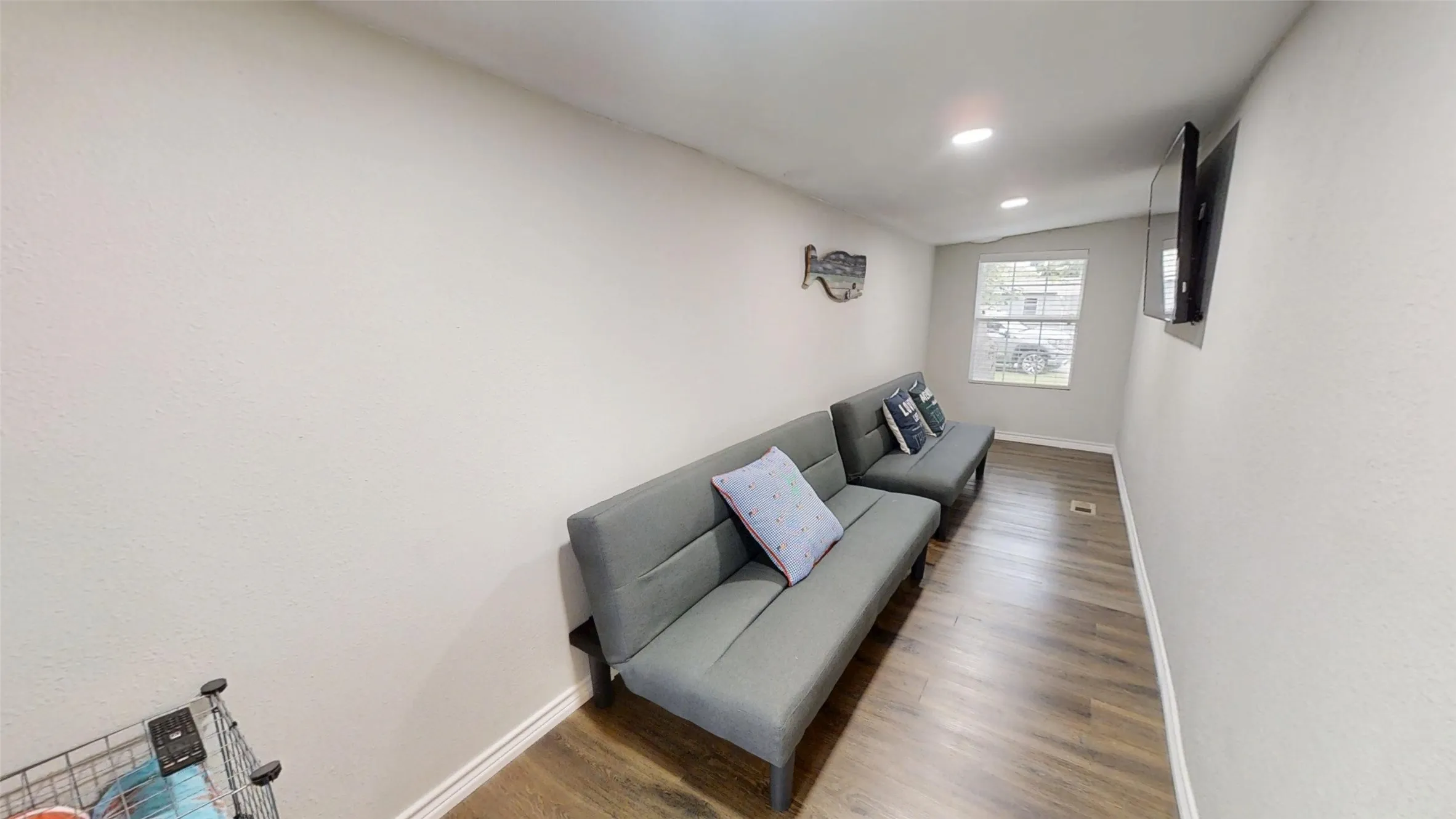 Mobile Home For Sale in Hood County , 3703 Hartwood Drive, Granbury, Texas 76049, 3 Bedroom, 2 Bathroom, Garage spaces, 1,458 Sqft, built in 1985, Preowned, mls#21239215, Real Estate Agent in Granbury, Homes For Sale in Hood county, Homes For Sale in Granbury, Realtor in Granbury Texas, Real Estate Brokerage Independent Realty Texas, Luminita Cordes Realtor