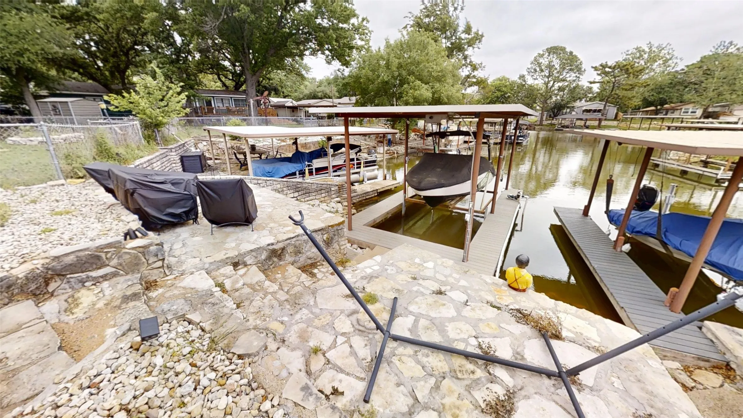 Mobile Home For Sale in Hood County , 3703 Hartwood Drive, Granbury, Texas 76049, 3 Bedroom, 2 Bathroom, Garage spaces, 1,458 Sqft, built in 1985, Preowned, mls#21239215, Real Estate Agent in Granbury, Homes For Sale in Hood county, Homes For Sale in Granbury, Realtor in Granbury Texas, Real Estate Brokerage Independent Realty Texas, Luminita Cordes Realtor