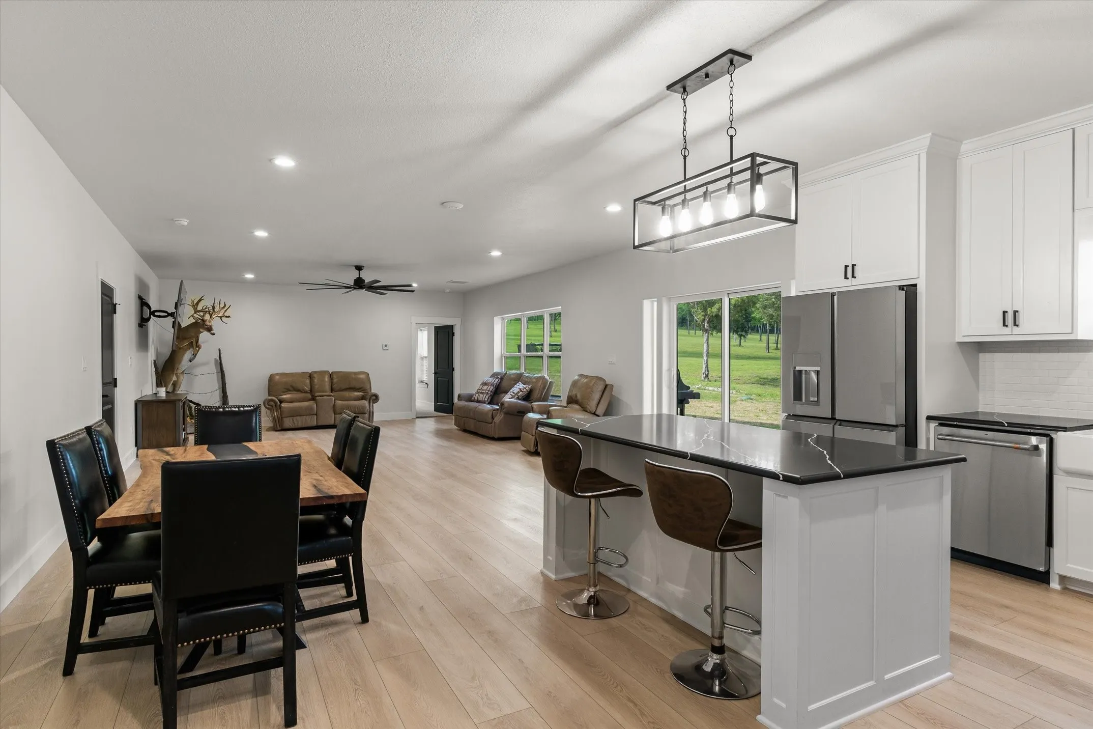 Kitchen and dining area