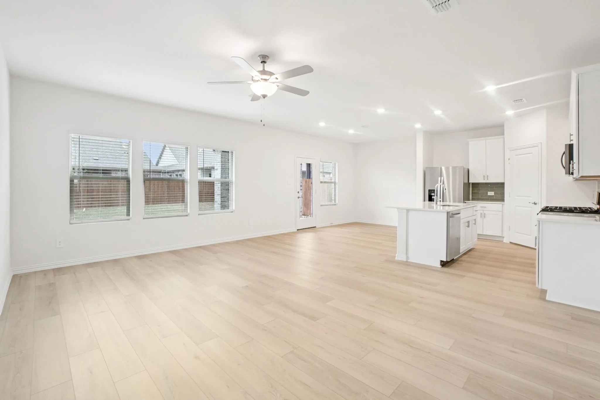 Photo is not of the actual home, but is an inspirational photo of builder’s model home and may depict options, furnishings, and/or decorator features that are not included.