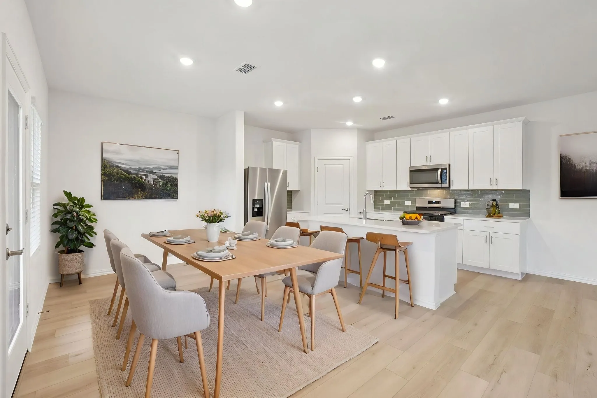 Photo is not of the actual home, but is an inspirational photo of builder’s model home and may depict options, furnishings, and/or decorator features that are not included.