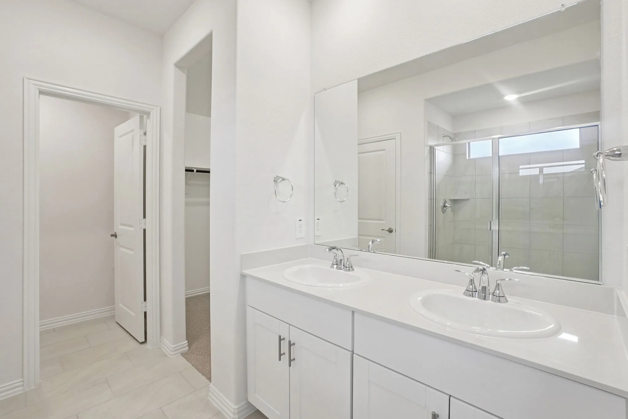 Photo is not of the actual home, but is an inspirational photo of builder’s model home and may depict options, furnishings, and/or decorator features that are not included.