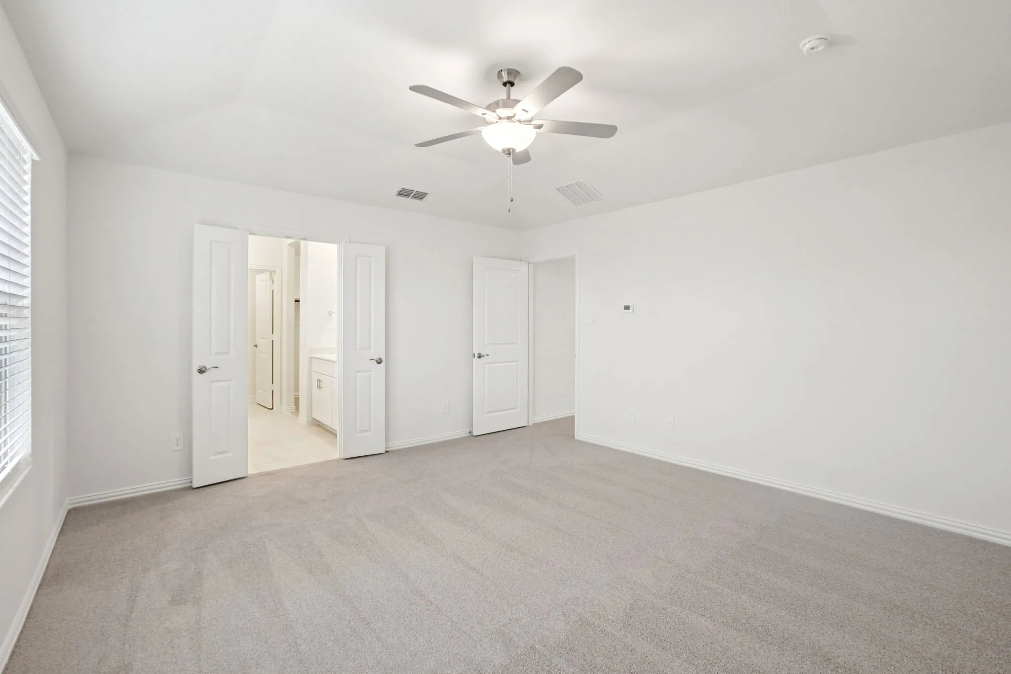 Photo is not of the actual home, but is an inspirational photo of builder’s model home and may depict options, furnishings, and/or decorator features that are not included.