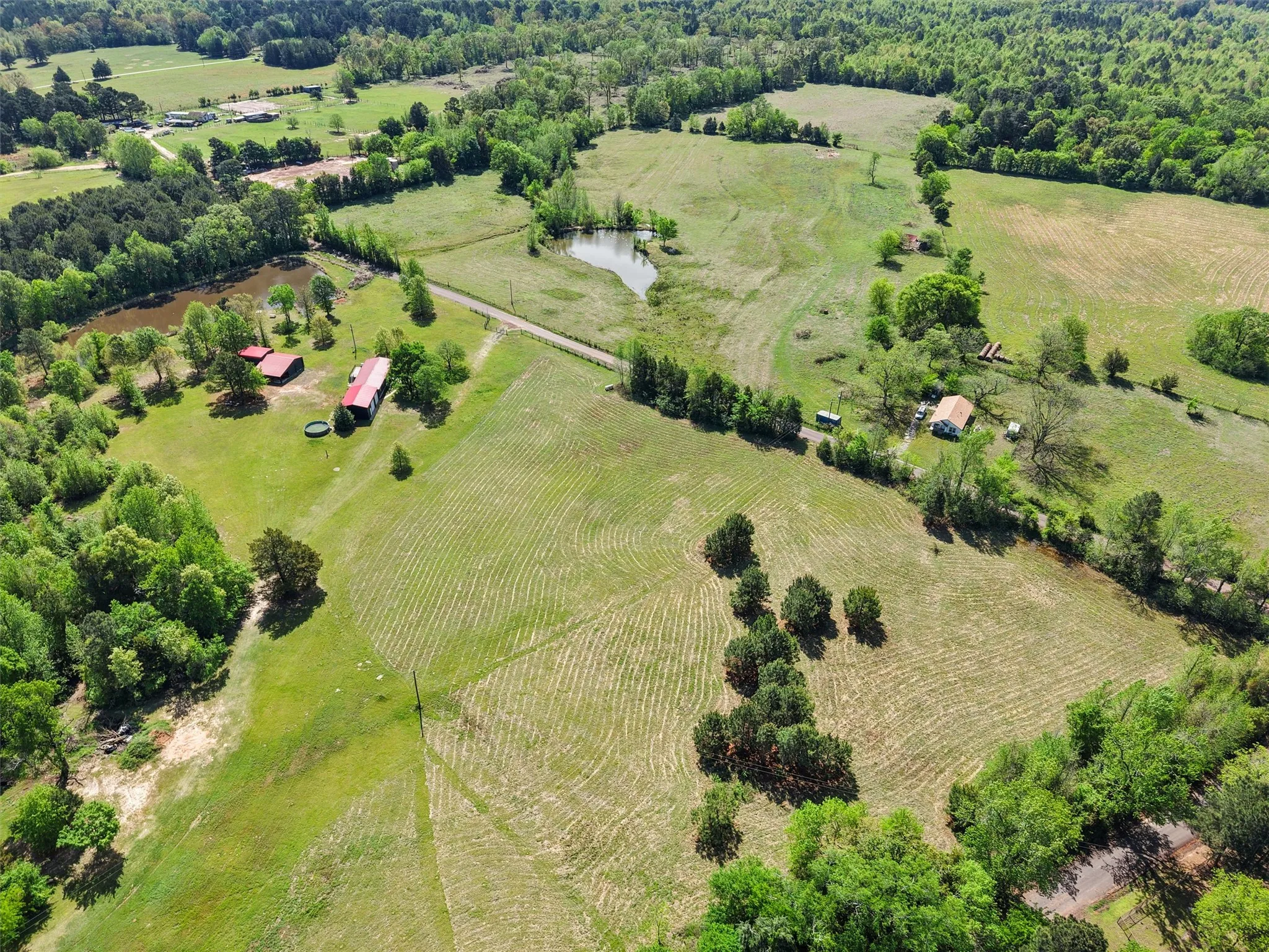 Single Family Residence For Sale in Upshur County , 1333 Lupine Road, Gilmer, Texas 75644, 3 Bedroom, 2 Bathroom, Garage spaces, 1,344 Sqft, built in 2016, Preowned, mls#21240658, Real Estate Agent in Gilmer, Homes For Sale in Upshur county, Homes For Sale in Gilmer, Realtor in Gilmer Texas, Real Estate Brokerage Independent Realty Texas, Luminita Cordes Realtor