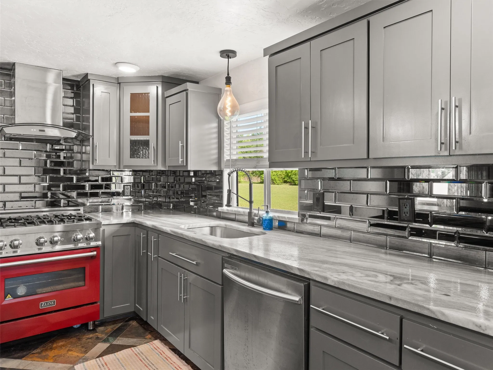 Single Family Residence For Sale in Upshur County , 1333 Lupine Road, Gilmer, Texas 75644, 3 Bedroom, 2 Bathroom, Garage spaces, 1,344 Sqft, built in 2016, Preowned, mls#21240658, Real Estate Agent in Gilmer, Homes For Sale in Upshur county, Homes For Sale in Gilmer, Realtor in Gilmer Texas, Real Estate Brokerage Independent Realty Texas, Luminita Cordes Realtor