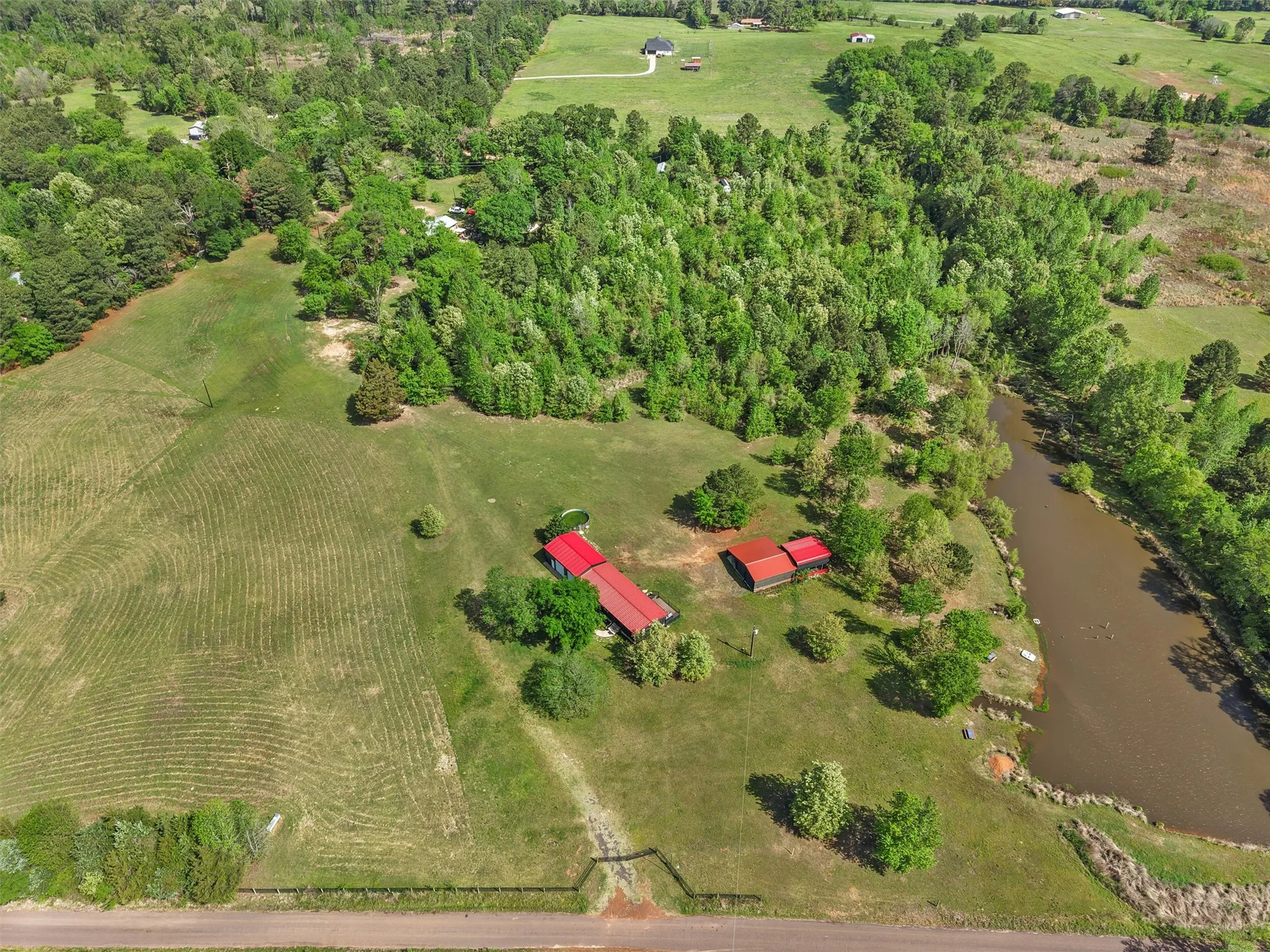 Single Family Residence For Sale in Upshur County , 1333 Lupine Road, Gilmer, Texas 75644, 3 Bedroom, 2 Bathroom, Garage spaces, 1,344 Sqft, built in 2016, Preowned, mls#21240658, Real Estate Agent in Gilmer, Homes For Sale in Upshur county, Homes For Sale in Gilmer, Realtor in Gilmer Texas, Real Estate Brokerage Independent Realty Texas, Luminita Cordes Realtor