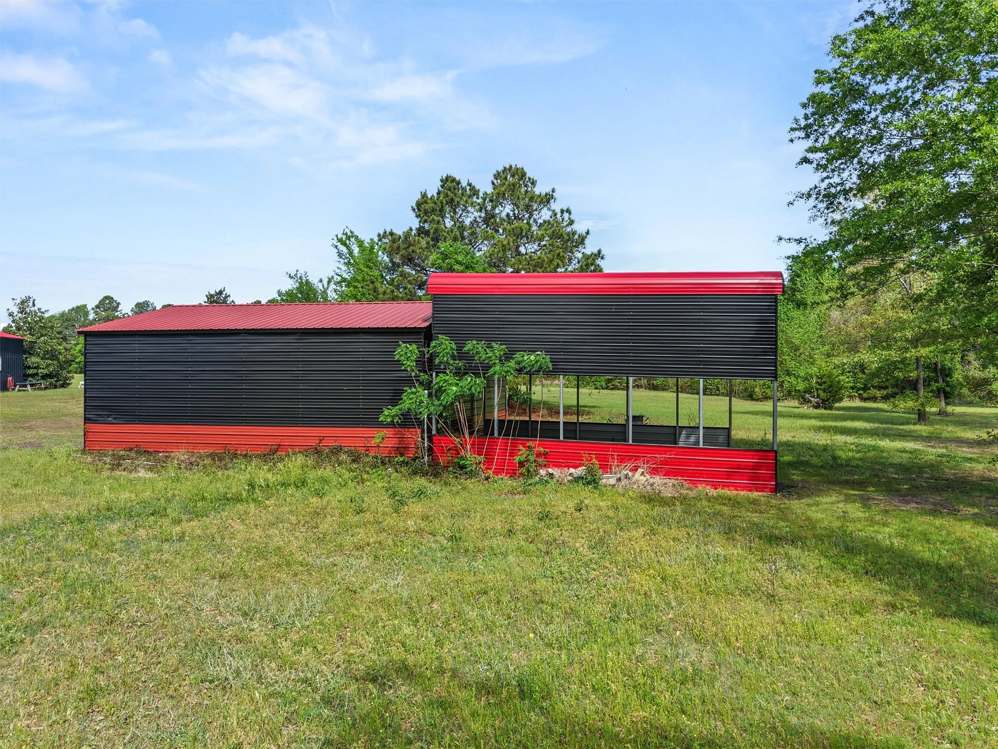 Single Family Residence For Sale in Upshur County , 1333 Lupine Road, Gilmer, Texas 75644, 3 Bedroom, 2 Bathroom, Garage spaces, 1,344 Sqft, built in 2016, Preowned, mls#21240658, Real Estate Agent in Gilmer, Homes For Sale in Upshur county, Homes For Sale in Gilmer, Realtor in Gilmer Texas, Real Estate Brokerage Independent Realty Texas, Luminita Cordes Realtor