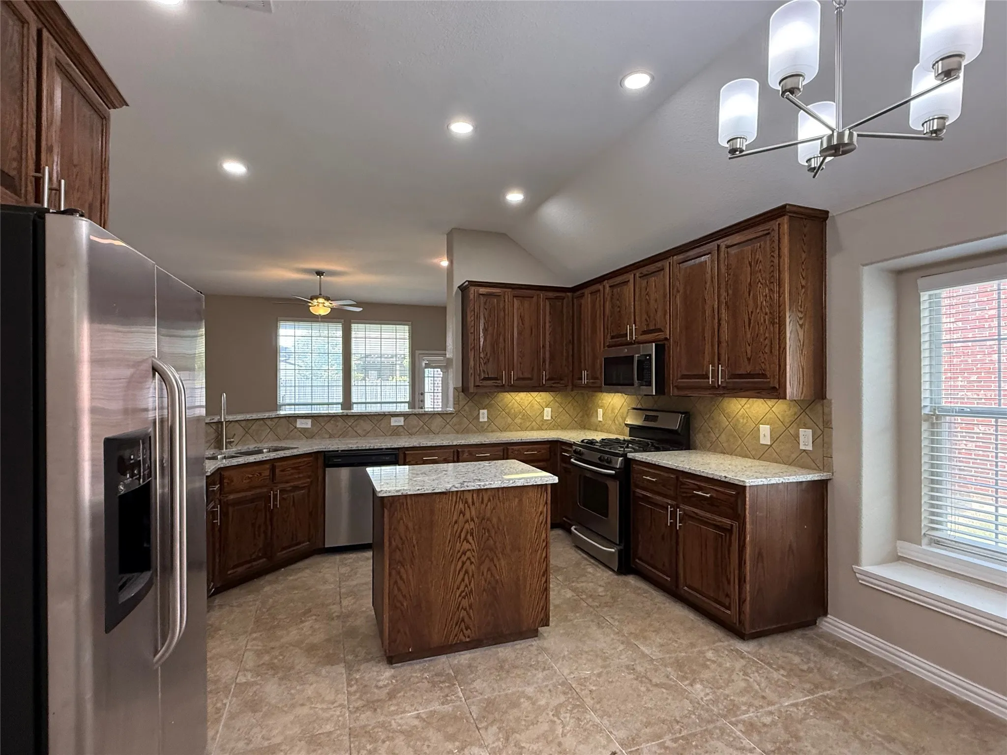 Single Family Residence For Sale in Kaufman County , 108 Cole Street, Forney, Texas 75126, 3 Bedroom, 2 Bathroom, 2 Garage spaces, 1,942 Sqft, built in 2005, Preowned, mls#21233280, Real Estate Agent in Forney, Homes For Sale in Kaufman county, Homes For Sale in Forney, Realtor in Forney Texas, Real Estate Brokerage Independent Realty Texas, Luminita Cordes Realtor