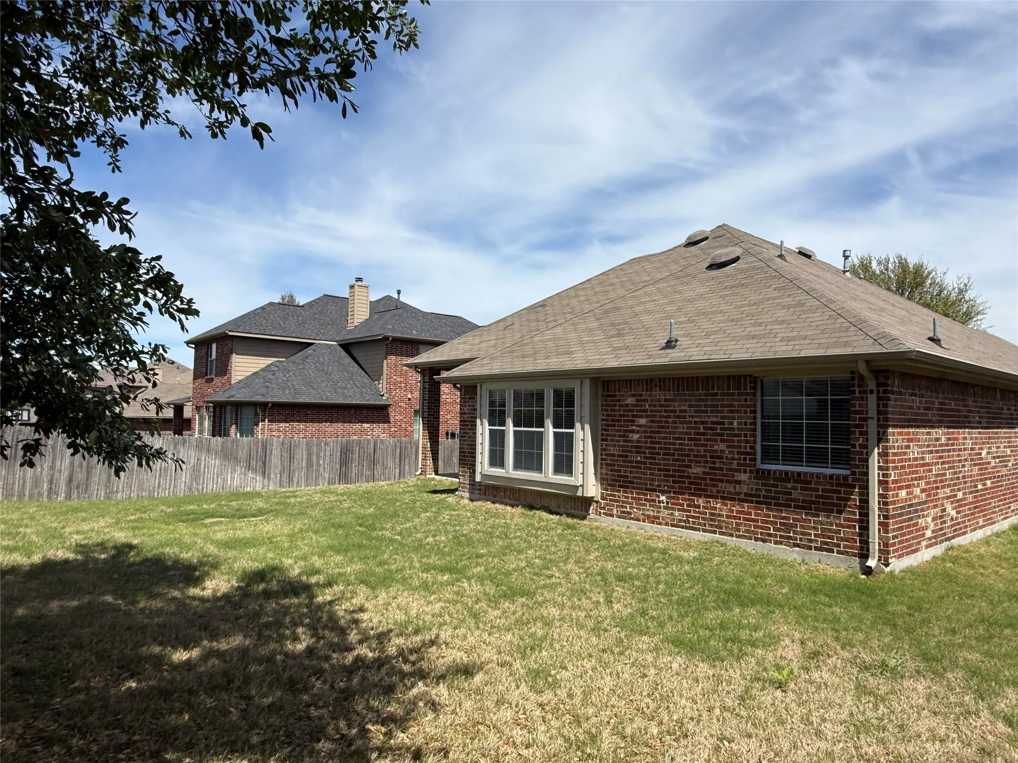 Single Family Residence For Sale in Kaufman County , 108 Cole Street, Forney, Texas 75126, 3 Bedroom, 2 Bathroom, 2 Garage spaces, 1,942 Sqft, built in 2005, Preowned, mls#21233280, Real Estate Agent in Forney, Homes For Sale in Kaufman county, Homes For Sale in Forney, Realtor in Forney Texas, Real Estate Brokerage Independent Realty Texas, Luminita Cordes Realtor