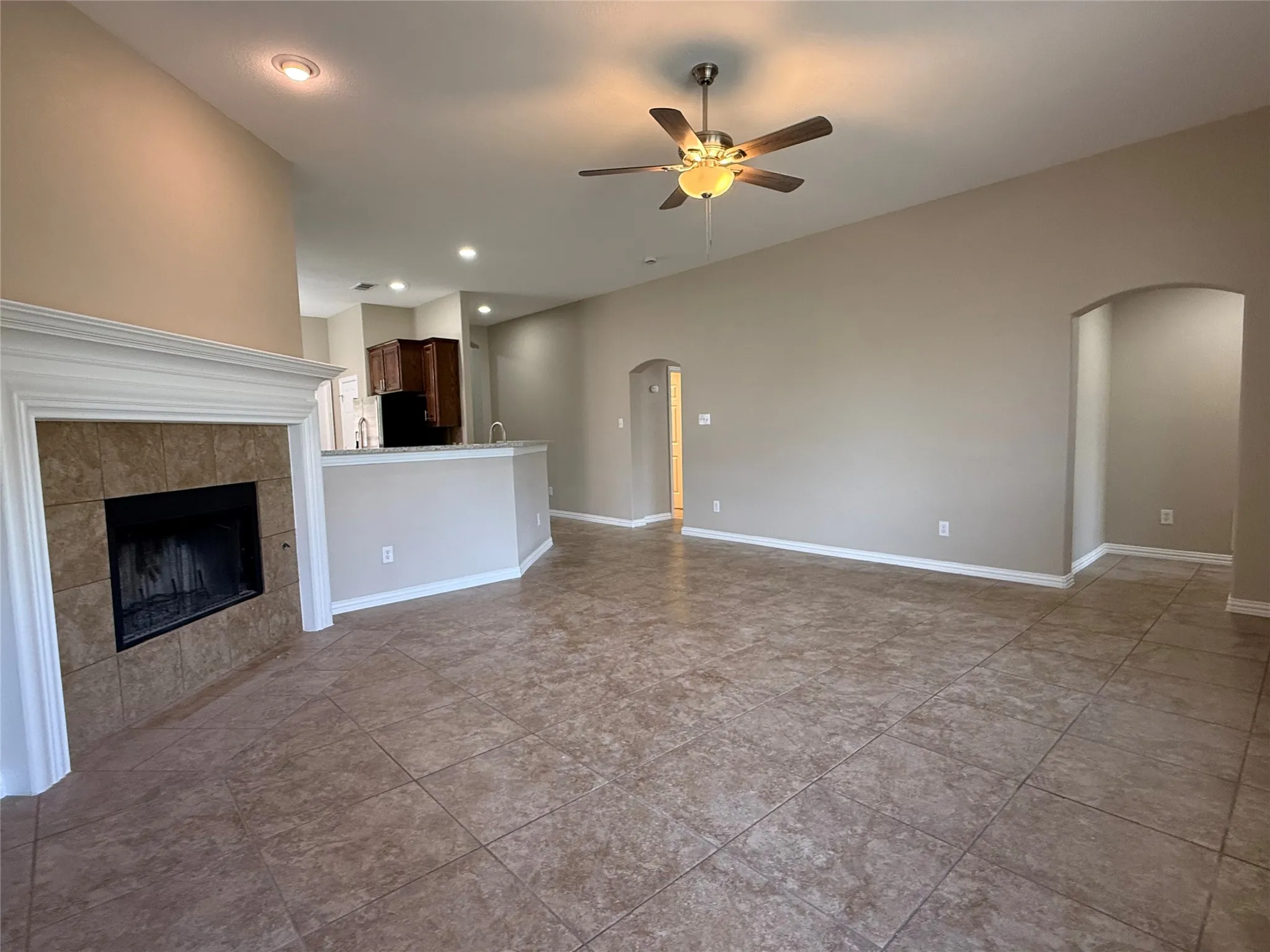 Single Family Residence For Sale in Kaufman County , 108 Cole Street, Forney, Texas 75126, 3 Bedroom, 2 Bathroom, 2 Garage spaces, 1,942 Sqft, built in 2005, Preowned, mls#21233280, Real Estate Agent in Forney, Homes For Sale in Kaufman county, Homes For Sale in Forney, Realtor in Forney Texas, Real Estate Brokerage Independent Realty Texas, Luminita Cordes Realtor