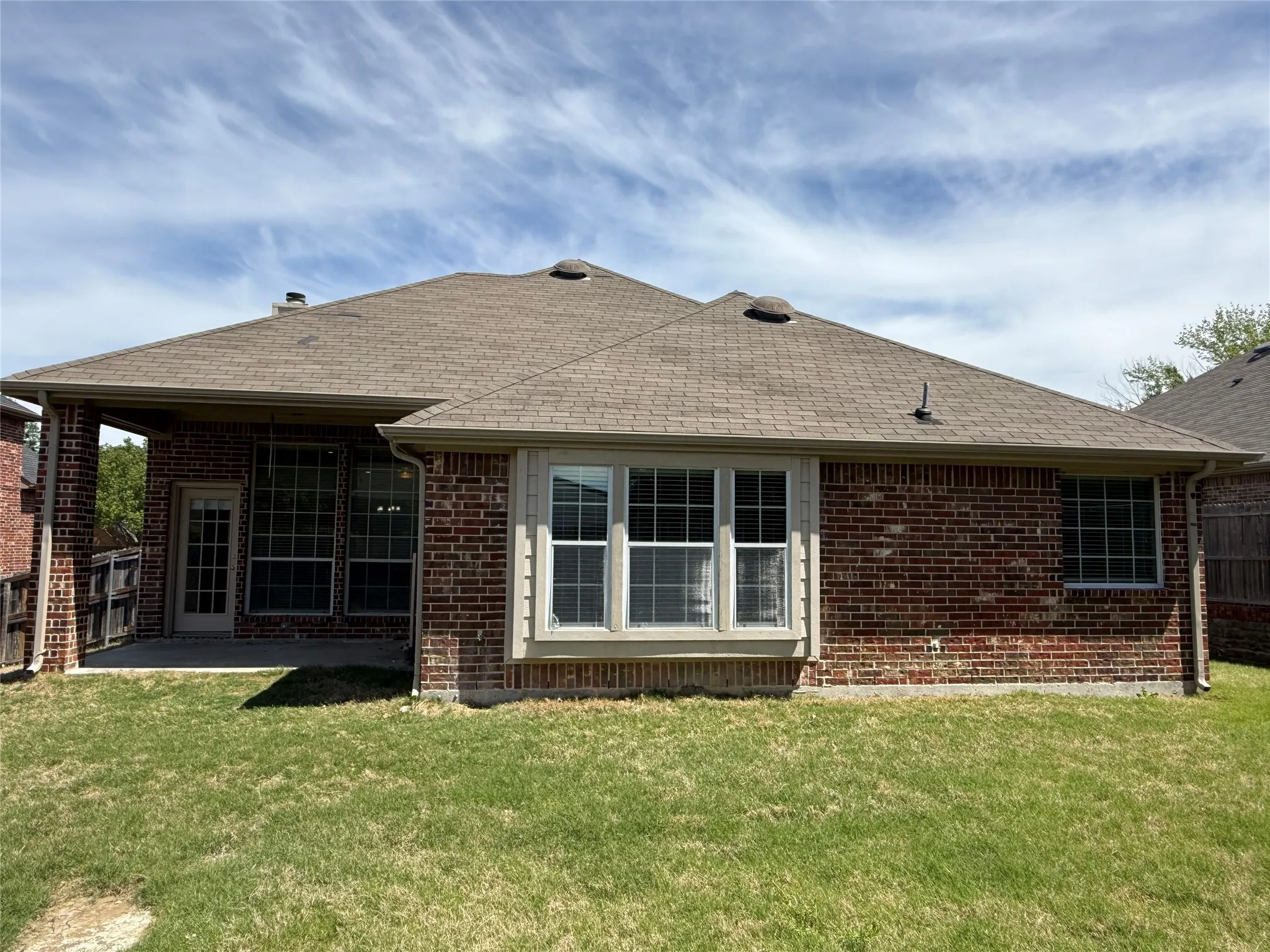 Single Family Residence For Sale in Kaufman County , 108 Cole Street, Forney, Texas 75126, 3 Bedroom, 2 Bathroom, 2 Garage spaces, 1,942 Sqft, built in 2005, Preowned, mls#21233280, Real Estate Agent in Forney, Homes For Sale in Kaufman county, Homes For Sale in Forney, Realtor in Forney Texas, Real Estate Brokerage Independent Realty Texas, Luminita Cordes Realtor