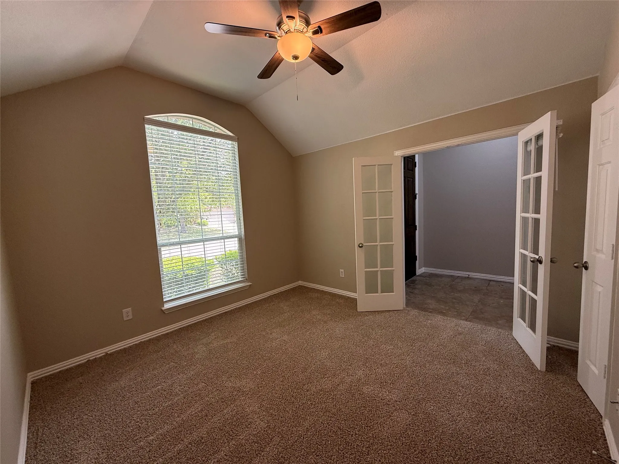 Single Family Residence For Sale in Kaufman County , 108 Cole Street, Forney, Texas 75126, 3 Bedroom, 2 Bathroom, 2 Garage spaces, 1,942 Sqft, built in 2005, Preowned, mls#21233280, Real Estate Agent in Forney, Homes For Sale in Kaufman county, Homes For Sale in Forney, Realtor in Forney Texas, Real Estate Brokerage Independent Realty Texas, Luminita Cordes Realtor