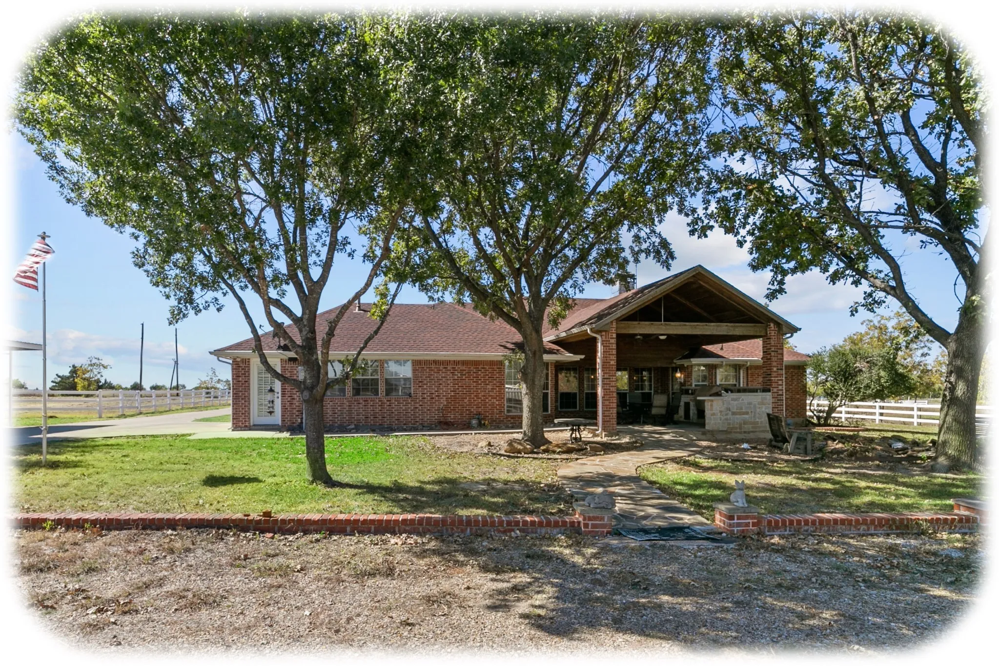 Single Family Residence For Sale in Collin County , 842 N Fm 1138, Nevada, Texas 75173, 3 Bedrooms, 3 Bathrooms, 3 Garage spaces, 2,465 Sqft, built in 1997, Preowned, Price $770,000, mls#21238407, Real Estate Agent in Nevada, Homes For Sale in Collin county, Homes For Sale in Nevada, Realtor in Nevada Texas, Real Estate Brokerage Independent Realty Texas, Luminita Cordes Realtor