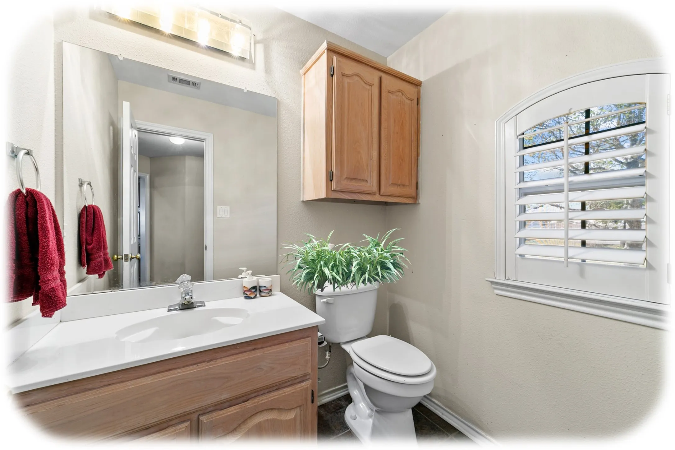 Single Family Residence For Sale in Collin County , 842 N Fm 1138, Nevada, Texas 75173, 3 Bedrooms, 3 Bathrooms, 3 Garage spaces, 2,465 Sqft, built in 1997, Preowned, Price $770,000, mls#21238407, Real Estate Agent in Nevada, Homes For Sale in Collin county, Homes For Sale in Nevada, Realtor in Nevada Texas, Real Estate Brokerage Independent Realty Texas, Luminita Cordes Realtor