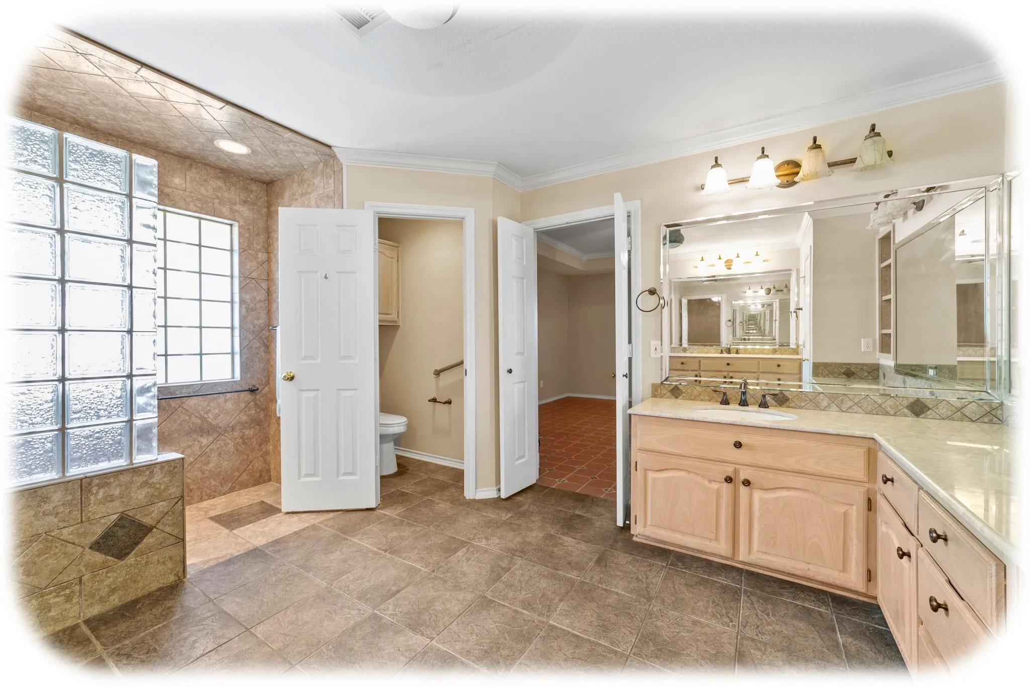 Single Family Residence For Sale in Collin County , 842 N Fm 1138, Nevada, Texas 75173, 3 Bedrooms, 3 Bathrooms, 3 Garage spaces, 2,465 Sqft, built in 1997, Preowned, Price $770,000, mls#21238407, Real Estate Agent in Nevada, Homes For Sale in Collin county, Homes For Sale in Nevada, Realtor in Nevada Texas, Real Estate Brokerage Independent Realty Texas, Luminita Cordes Realtor