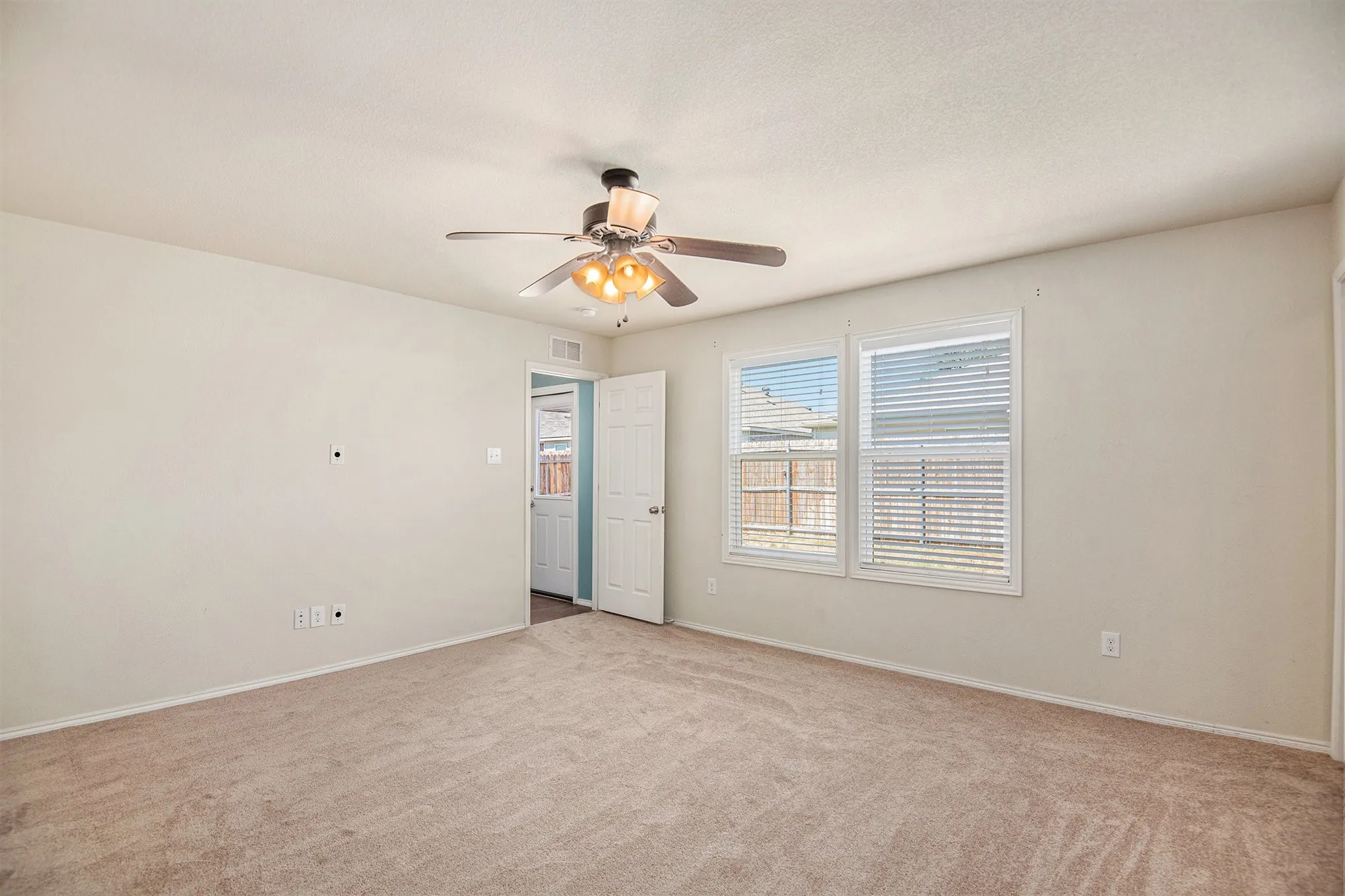 Single Family Residence For Rent in Tarrant County , 304 Chert Lane, Fort Worth, Texas 76131, 3 Bedrooms, 2 Bathrooms, 2 Garage spaces, 1,825 Sqft, built in 2014, Preowned, Price $1,950, mls#21240694, Real Estate Agent in Fort Worth, Homes For Rent in Tarrant county, Homes For Rent in Fort Worth, Realtor in Fort Worth Texas, Real Estate Brokerage Independent Realty Texas, Luminita Cordes Realtor
