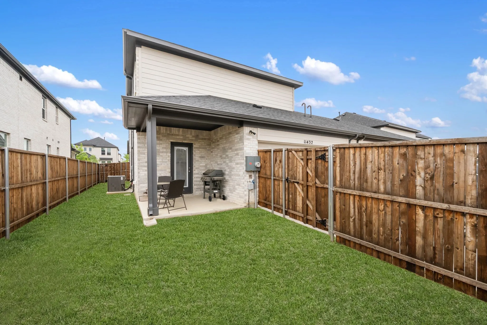 Single Family Residence For Sale in Collin County , 11432 Chepstow Crescent Court, Frisco, Texas 75035, 5 Bedroom, 3 Bathroom, 2 Garage spaces, 2,409 Sqft, built in 2024, Preowned, mls#21223027, Real Estate Agent in Frisco, Homes For Sale in Collin county, Homes For Sale in Frisco, Realtor in Frisco Texas, Real Estate Brokerage Independent Realty Texas, Luminita Cordes Realtor