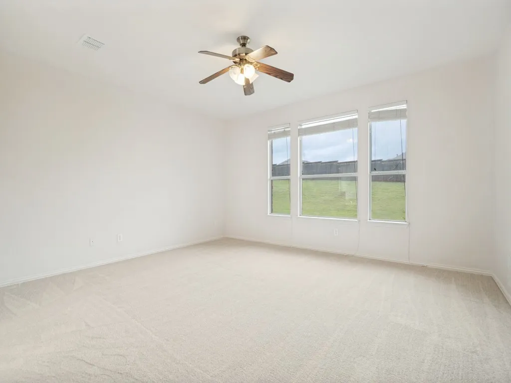 Single Family Residence For Sale in Dallas County , 4317 Sea View Drive, Garland, Texas 75043, 5 Bedroom, 4 Bathroom, 3 Garage spaces, 4,011 Sqft, built in 2004, Preowned, mls#21239172, Real Estate Agent in Garland, Homes For Sale in Dallas county, Homes For Sale in Garland, Realtor in Garland Texas, Real Estate Brokerage Independent Realty Texas, Luminita Cordes Realtor