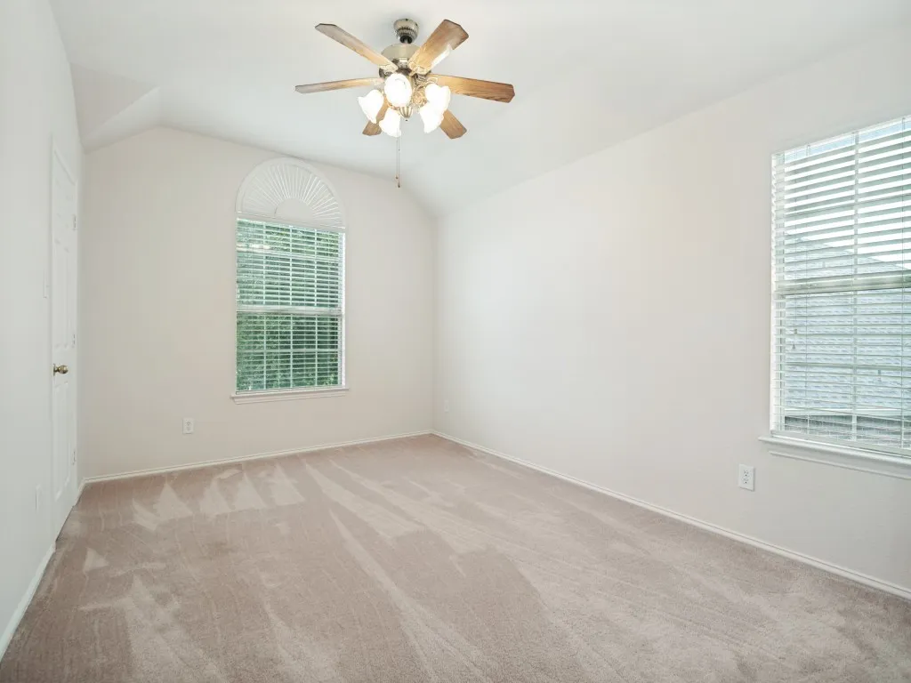 Single Family Residence For Sale in Dallas County , 4317 Sea View Drive, Garland, Texas 75043, 5 Bedroom, 4 Bathroom, 3 Garage spaces, 4,011 Sqft, built in 2004, Preowned, mls#21239172, Real Estate Agent in Garland, Homes For Sale in Dallas county, Homes For Sale in Garland, Realtor in Garland Texas, Real Estate Brokerage Independent Realty Texas, Luminita Cordes Realtor