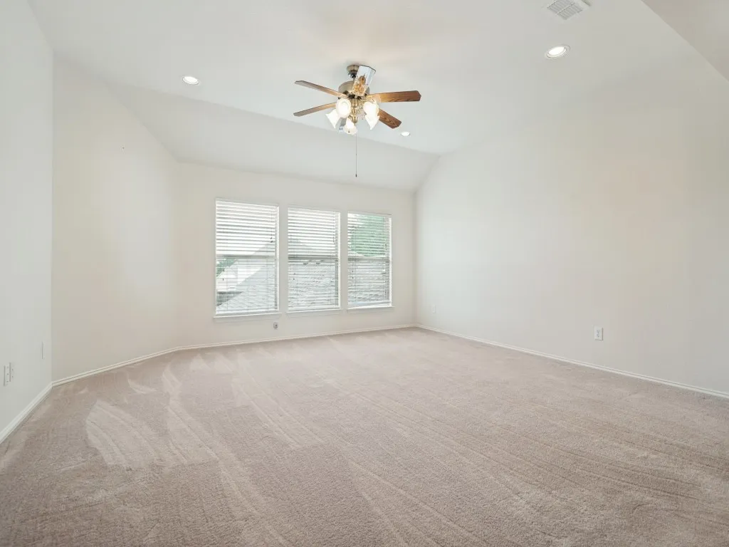 Single Family Residence For Sale in Dallas County , 4317 Sea View Drive, Garland, Texas 75043, 5 Bedroom, 4 Bathroom, 3 Garage spaces, 4,011 Sqft, built in 2004, Preowned, mls#21239172, Real Estate Agent in Garland, Homes For Sale in Dallas county, Homes For Sale in Garland, Realtor in Garland Texas, Real Estate Brokerage Independent Realty Texas, Luminita Cordes Realtor