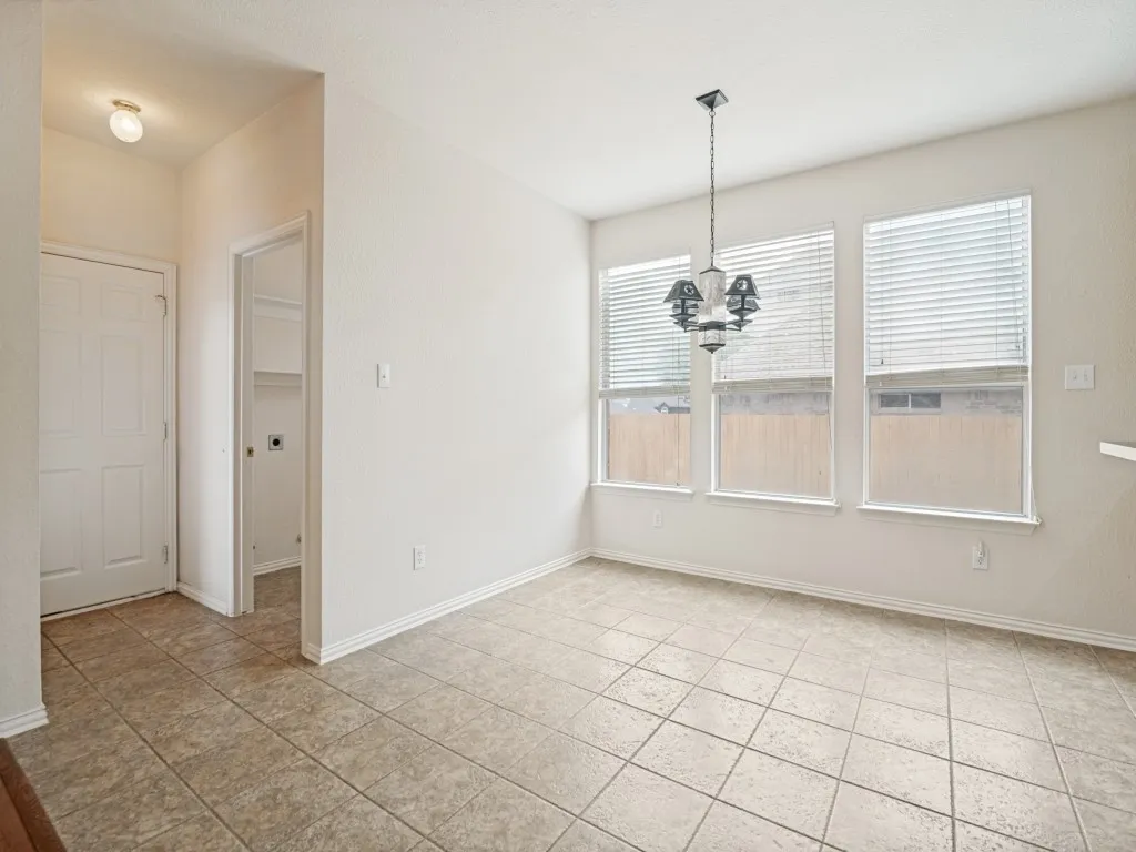 Single Family Residence For Sale in Dallas County , 4317 Sea View Drive, Garland, Texas 75043, 5 Bedroom, 4 Bathroom, 3 Garage spaces, 4,011 Sqft, built in 2004, Preowned, mls#21239172, Real Estate Agent in Garland, Homes For Sale in Dallas county, Homes For Sale in Garland, Realtor in Garland Texas, Real Estate Brokerage Independent Realty Texas, Luminita Cordes Realtor