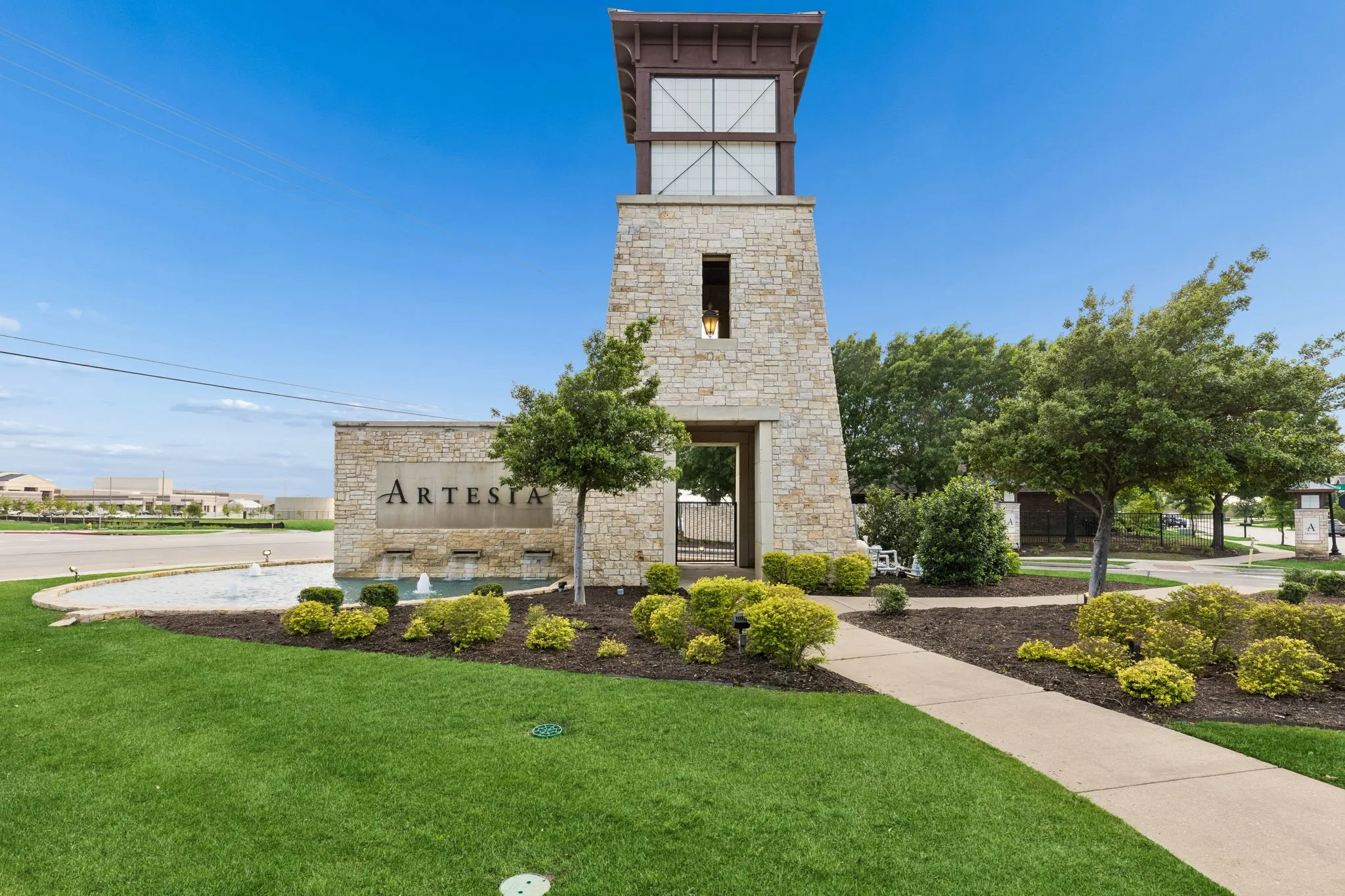 Single Family Residence For Sale in Denton County , 1717 Tahoe Trail, Prosper, Texas 75078, 3 Bedroom, 2 Bathroom, 2 Garage spaces, 1,828 Sqft, built in 2007, Preowned, mls#21240612, Real Estate Agent in Prosper, Homes For Sale in Denton county, Homes For Sale in Prosper, Realtor in Prosper Texas, Real Estate Brokerage Independent Realty Texas, Luminita Cordes Realtor
