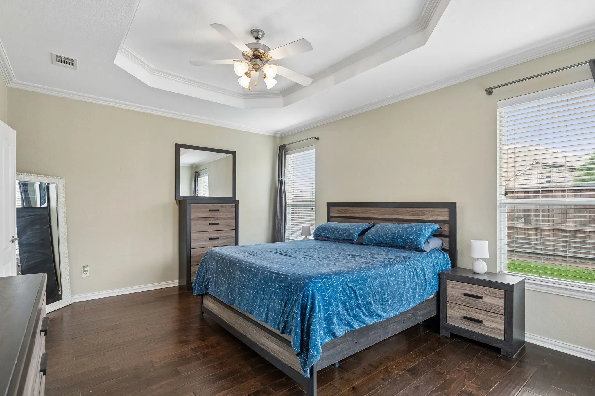 Single Family Residence For Sale in Denton County , 1717 Tahoe Trail, Prosper, Texas 75078, 3 Bedroom, 2 Bathroom, 2 Garage spaces, 1,828 Sqft, built in 2007, Preowned, mls#21240612, Real Estate Agent in Prosper, Homes For Sale in Denton county, Homes For Sale in Prosper, Realtor in Prosper Texas, Real Estate Brokerage Independent Realty Texas, Luminita Cordes Realtor